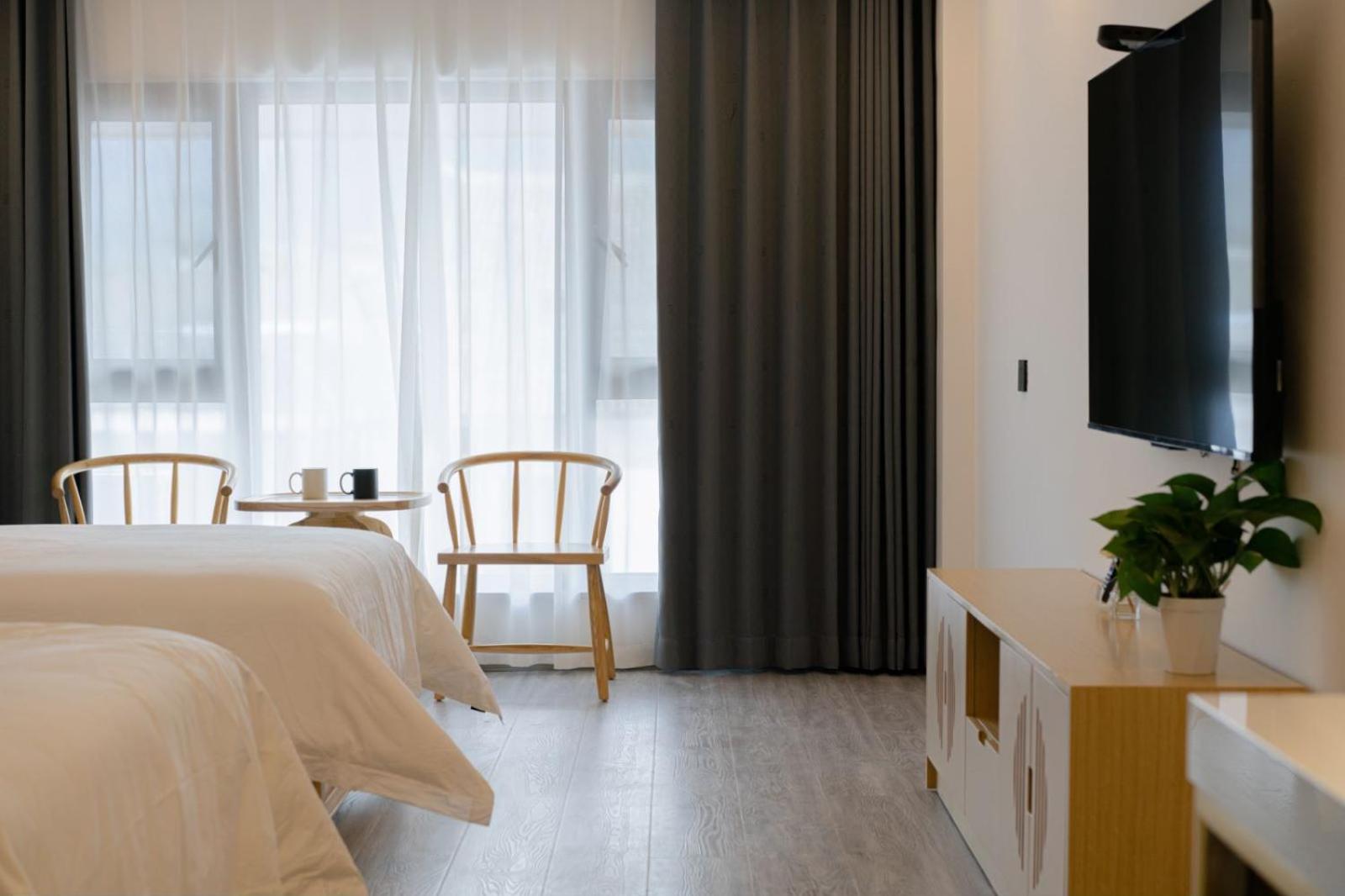 Rivulet Mountain Hotel - Zhangjiajie Forest Park Scenic Area
