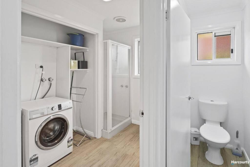 Suncatcher St Helens - Views - Sleeps 4