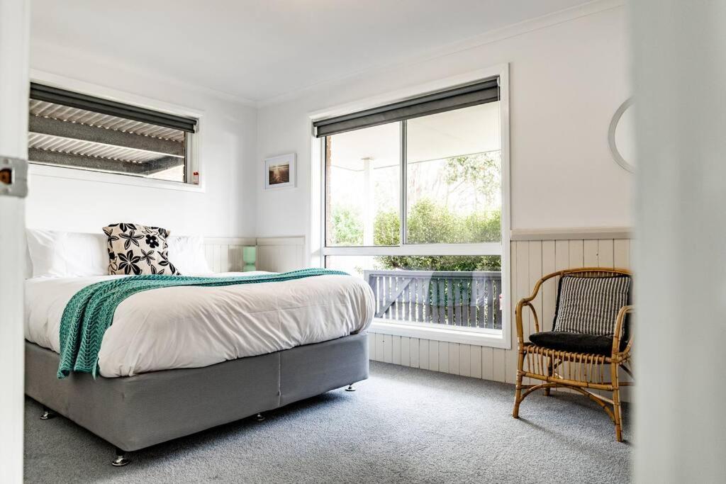 Suncatcher St Helens - Views - Sleeps 4
