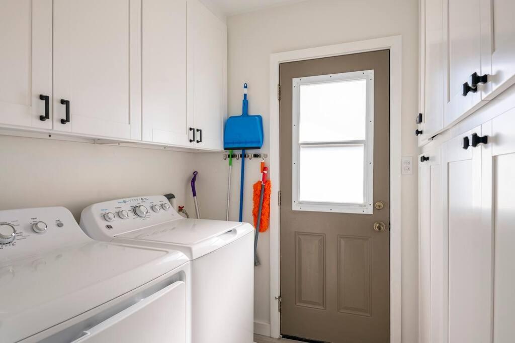 Newly Remodeled House in Cul-de-Sac view 3