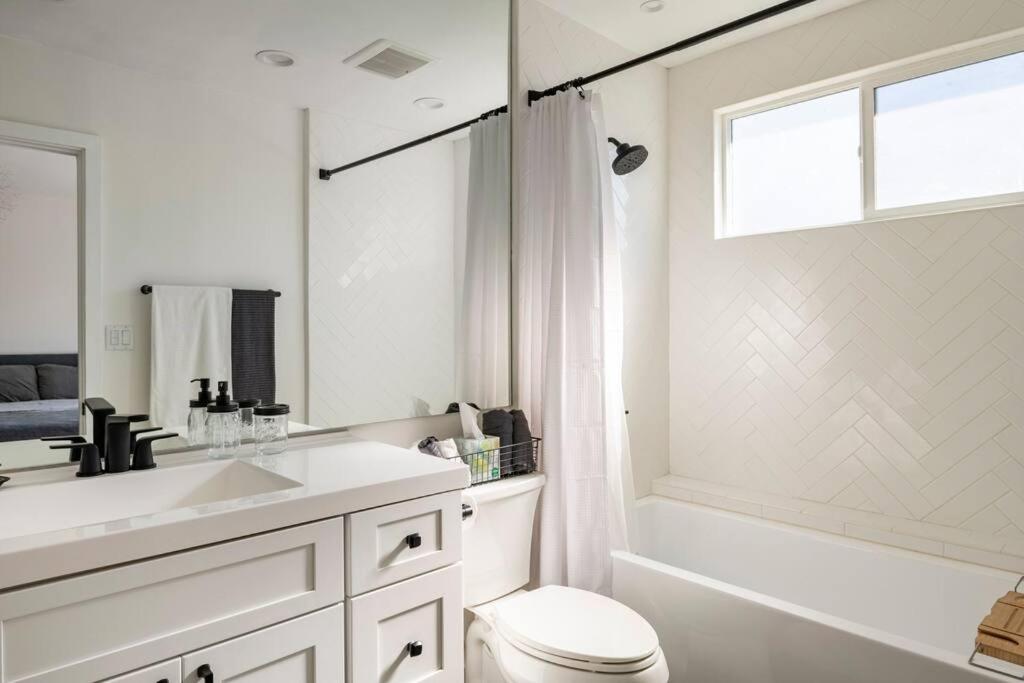 Newly Remodeled House in Cul-de-Sac view 2