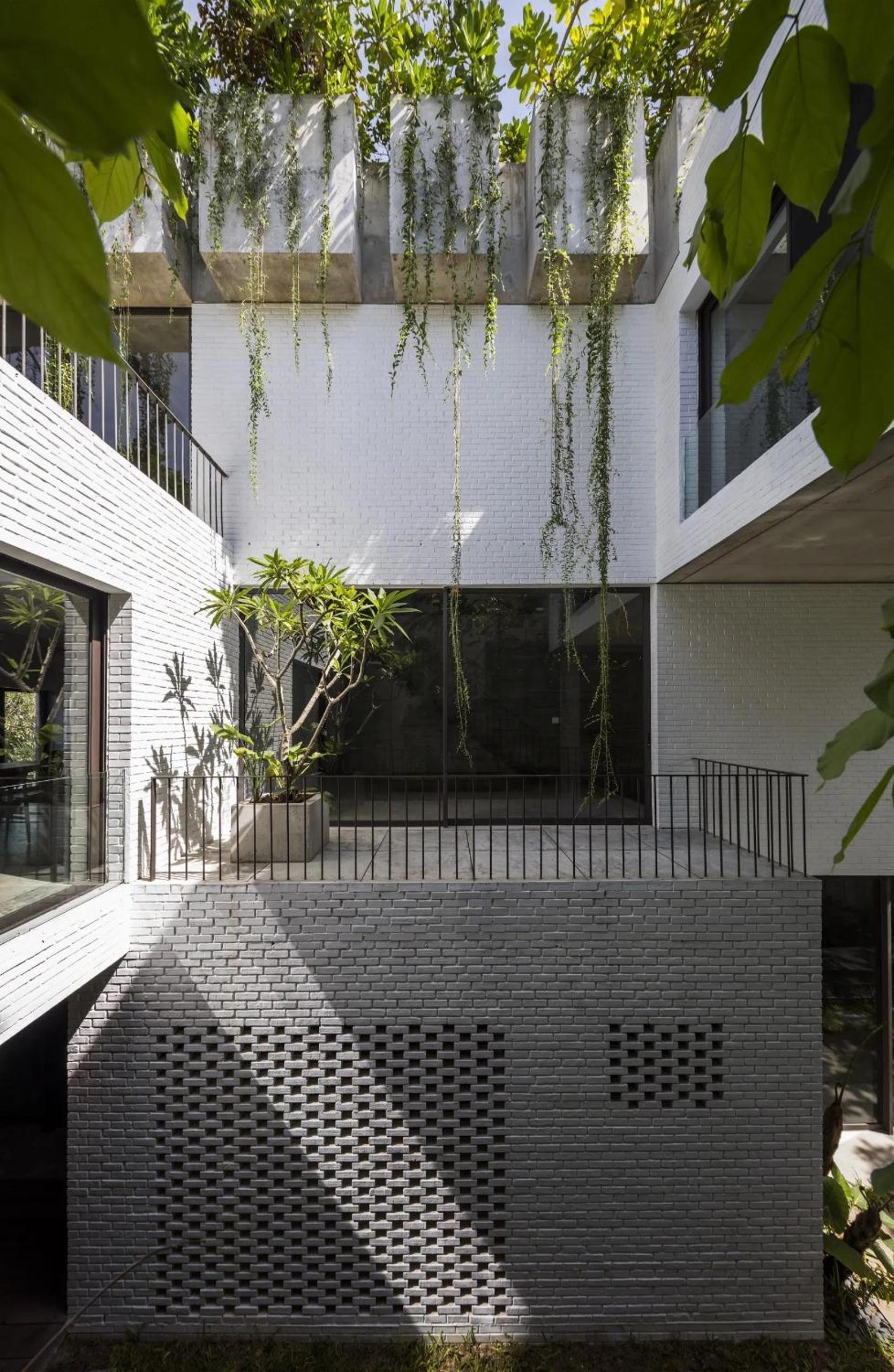 The house close to nature