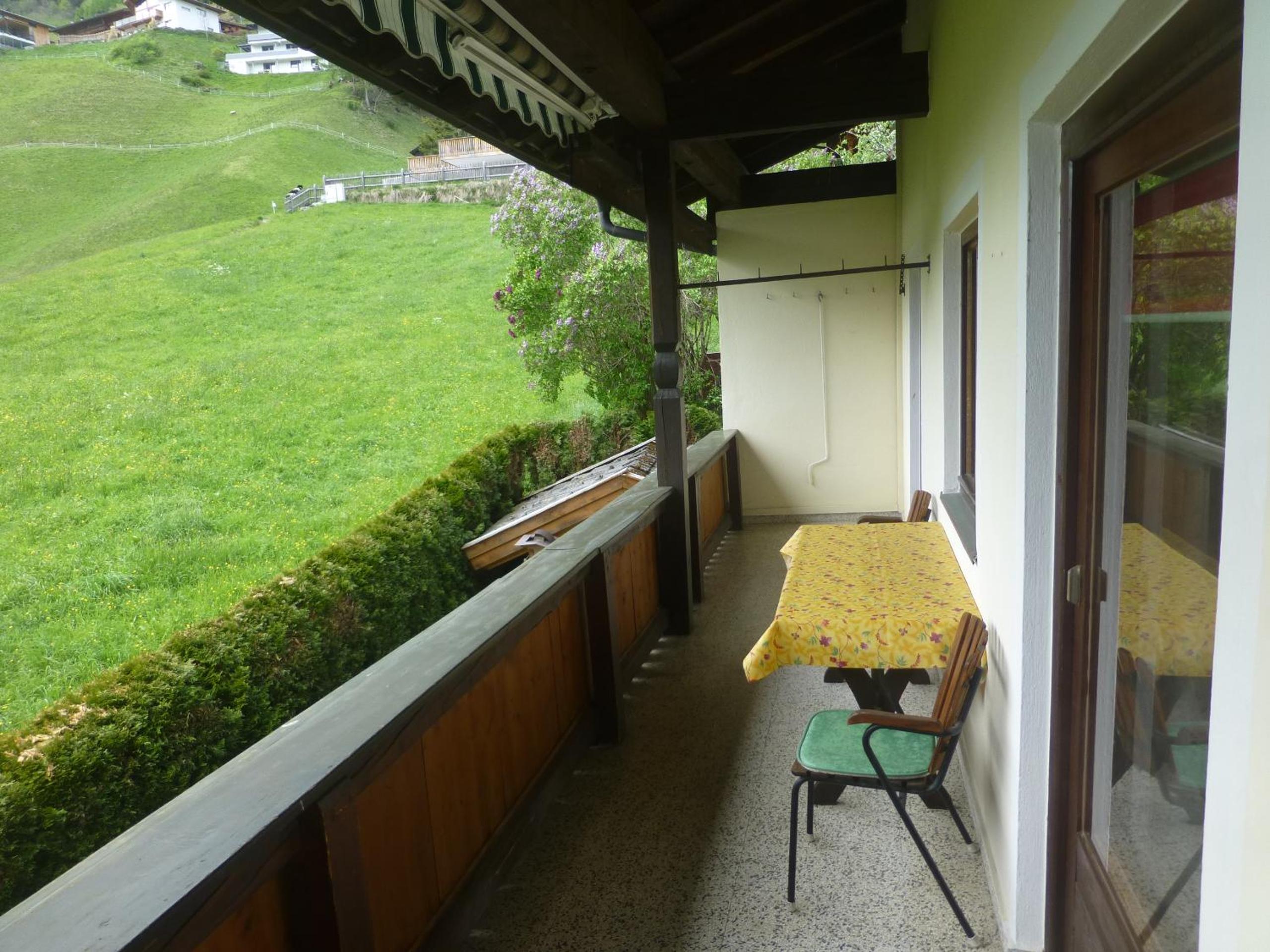 Photo 48
