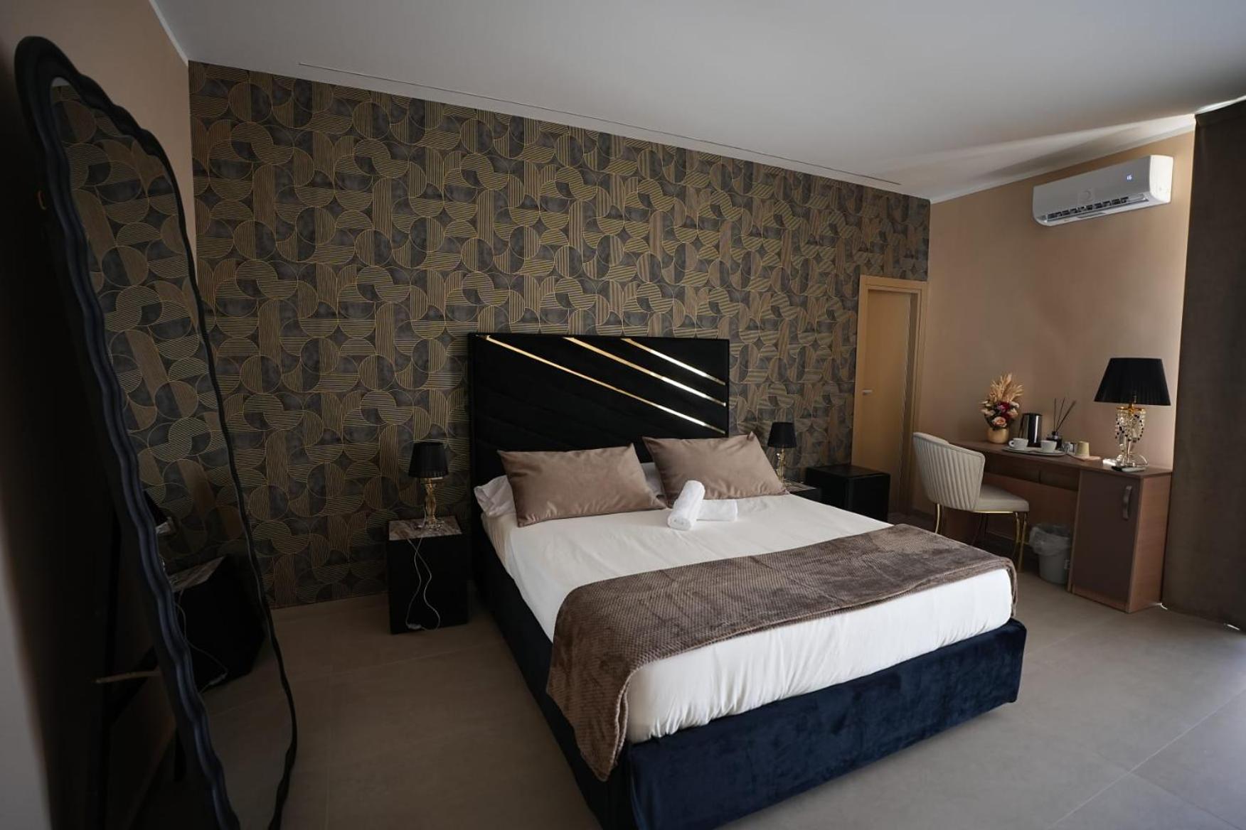 B&B Suites&Rooms piazza dei martiri view 4