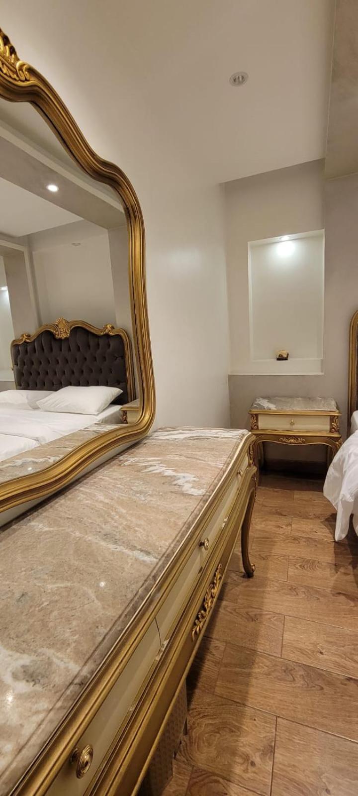 Luxury apartments Mohandisem 703
