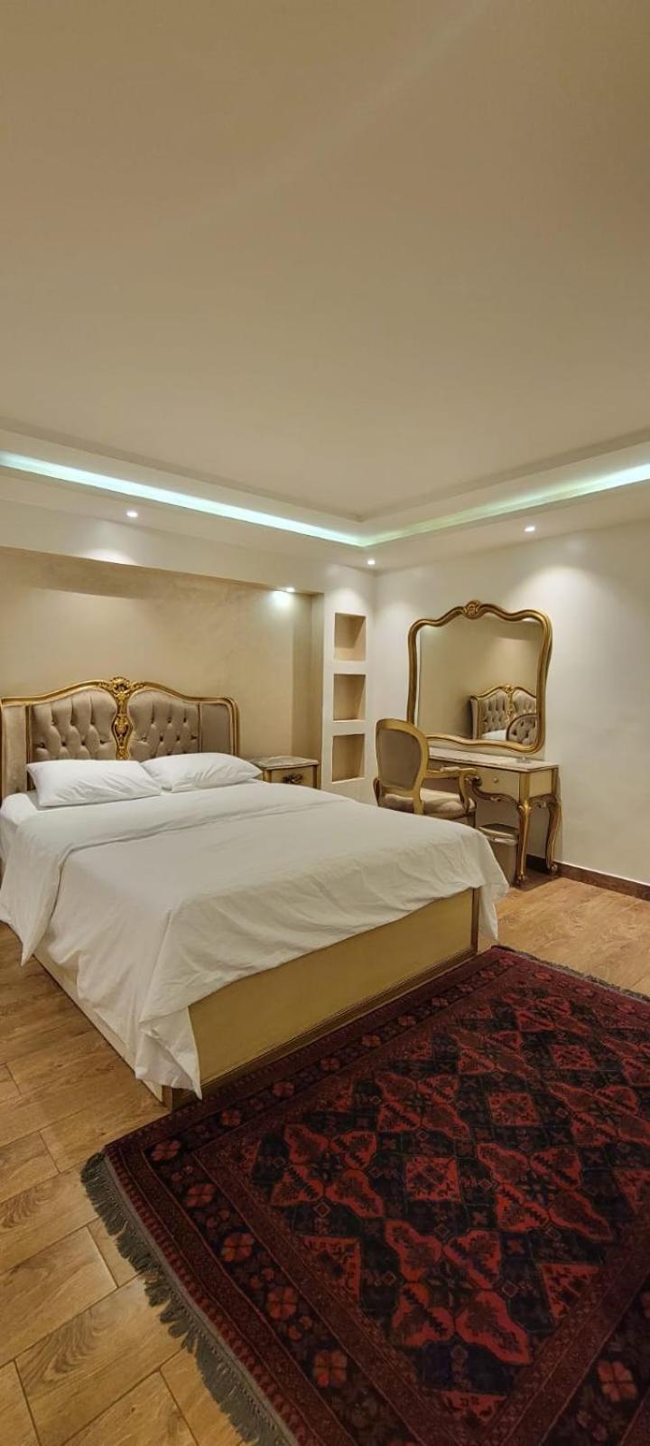 Luxury apartments Mohandisem 703