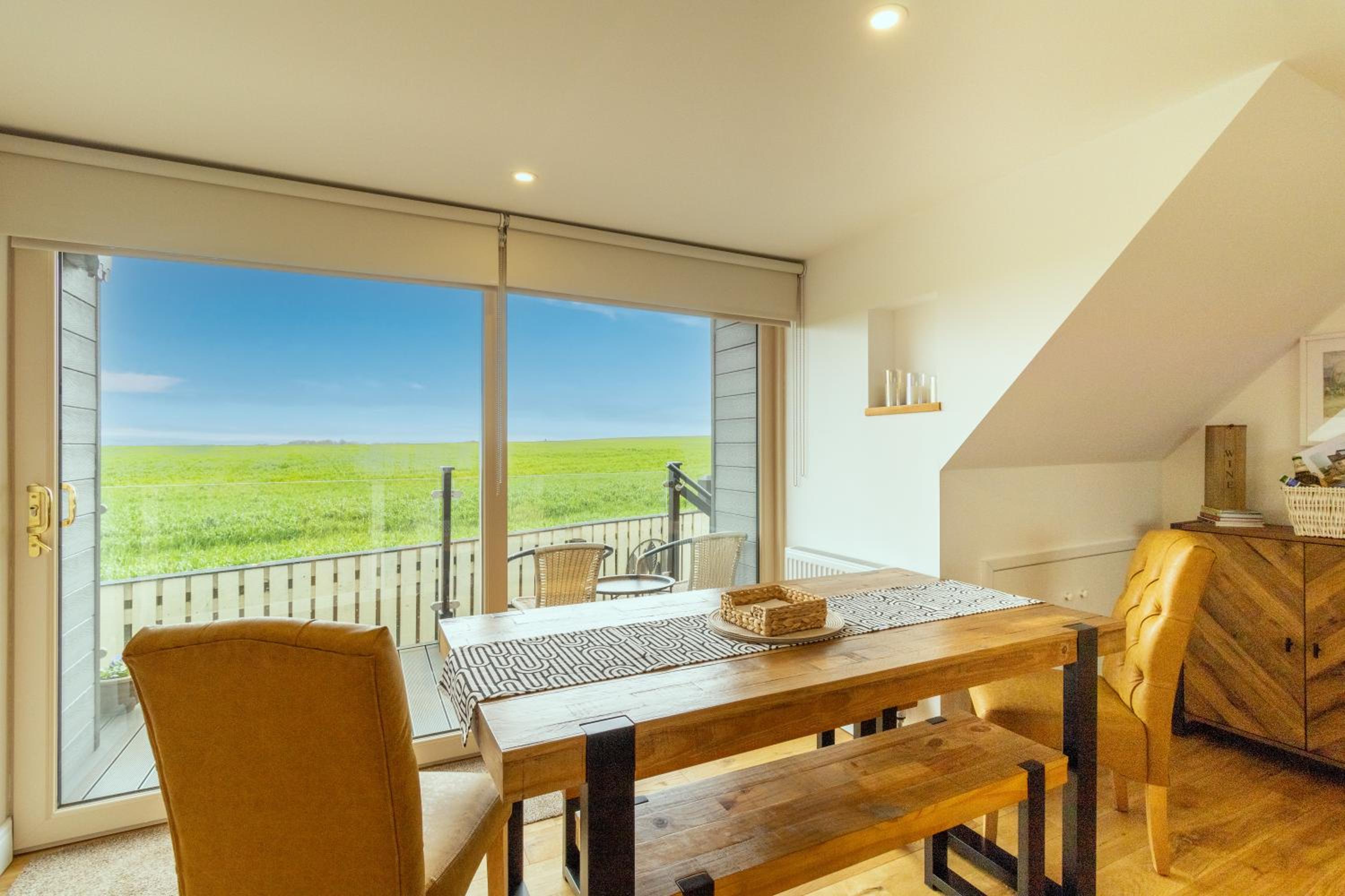 Picturesque cottage with views