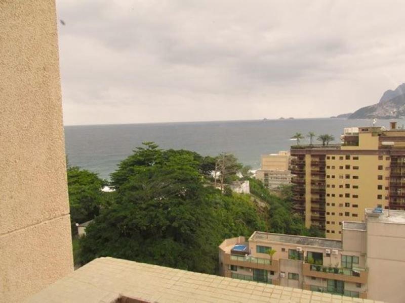 MS145. Excelente apartamento em andar alto no Arpoador!