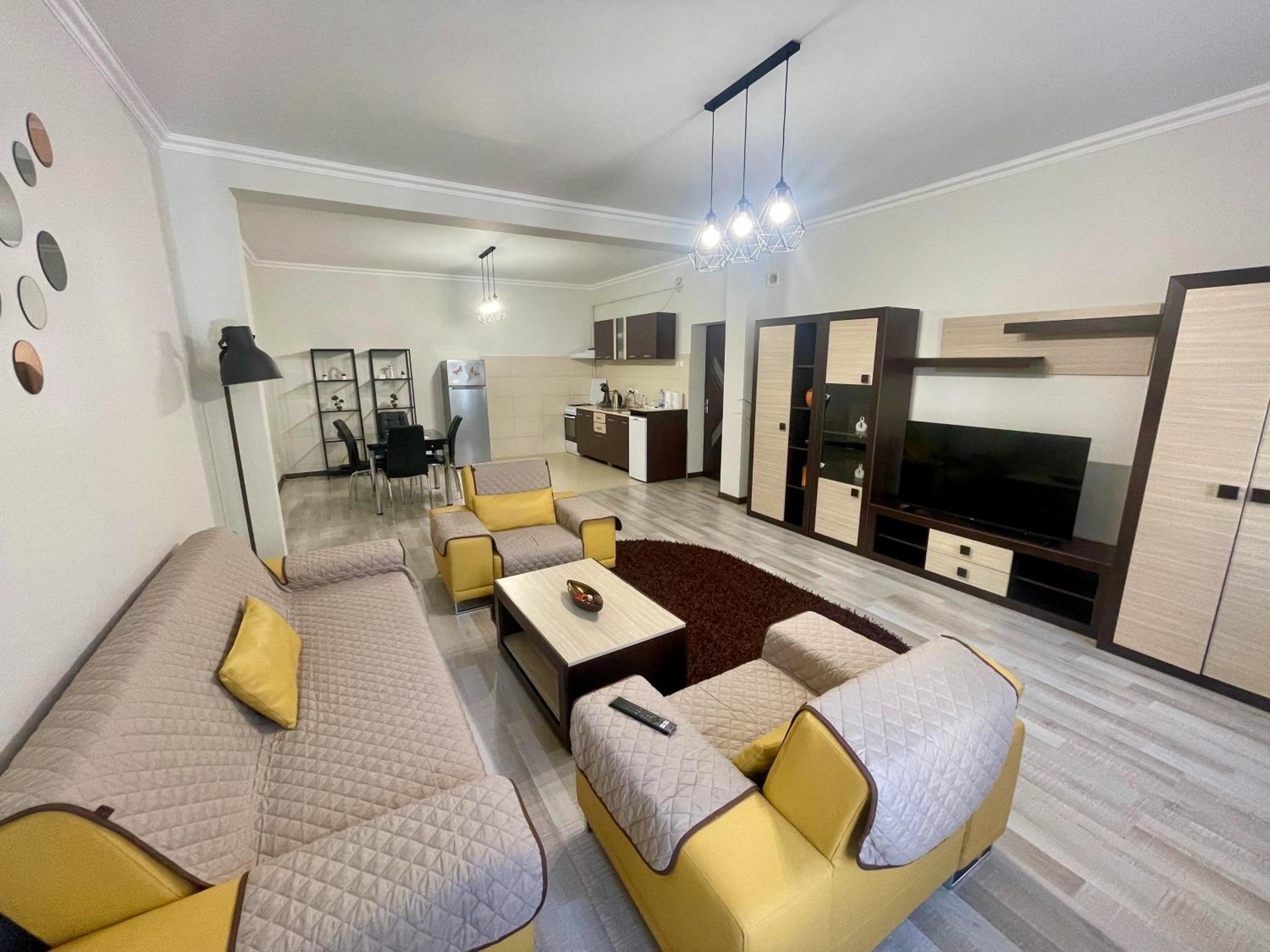 Enjoy Apartments - Central Villa Retreat view 3