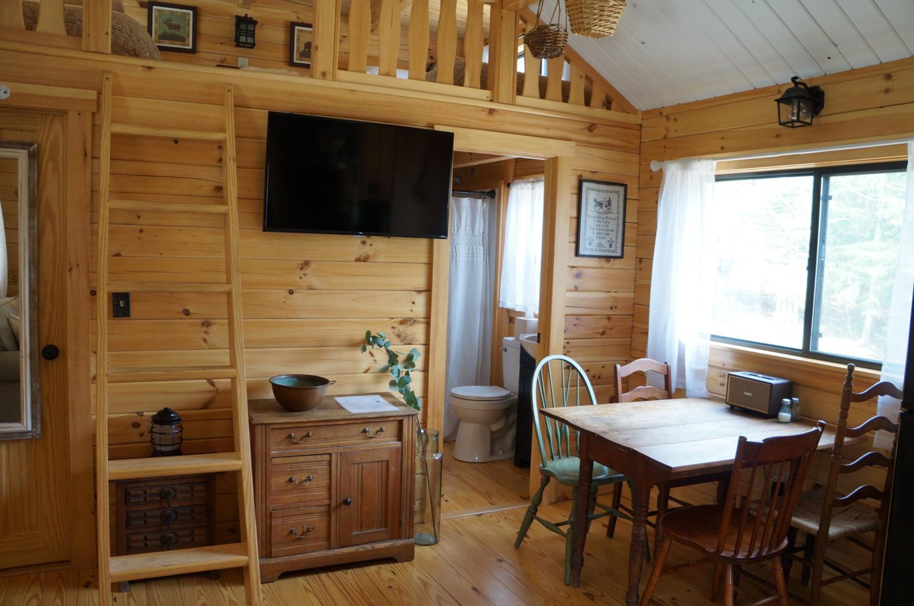 Moonlight Woods - Gardener's Log Cabin - Property Image 28