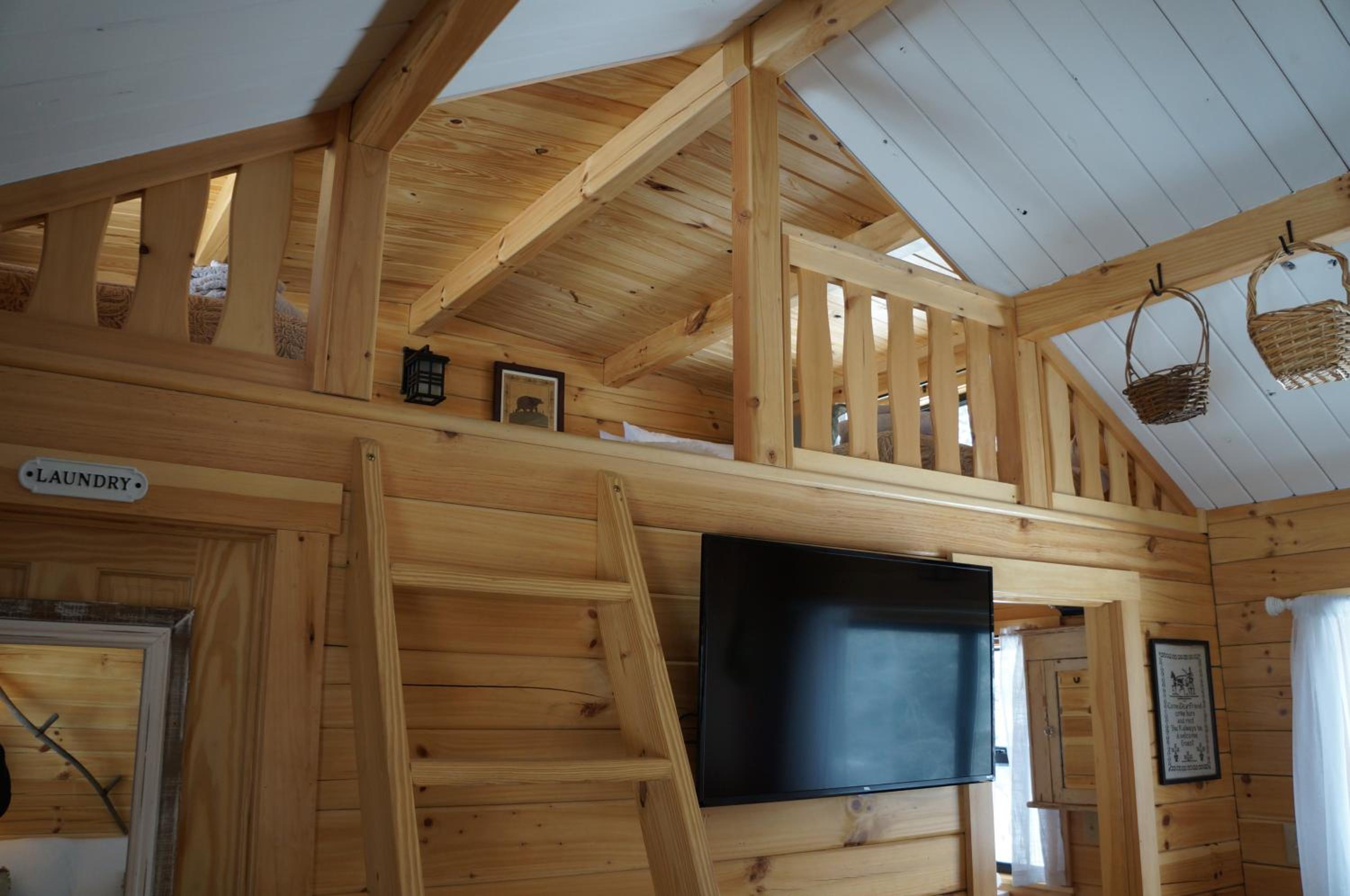 Moonlight Woods - Gardener's Log Cabin - Property Image 23