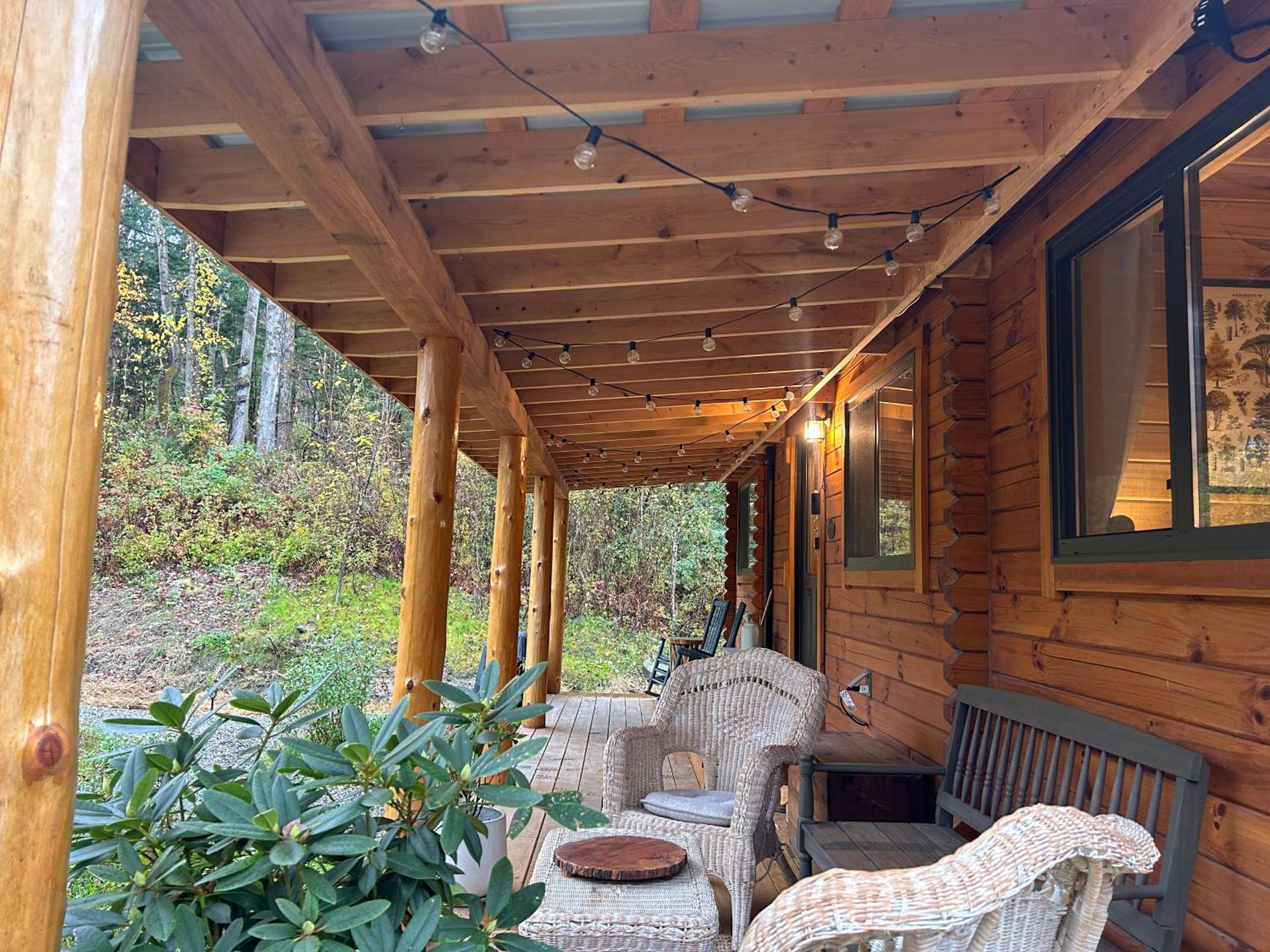 Moonlight Woods - Gardener's Log Cabin - Property Image 14