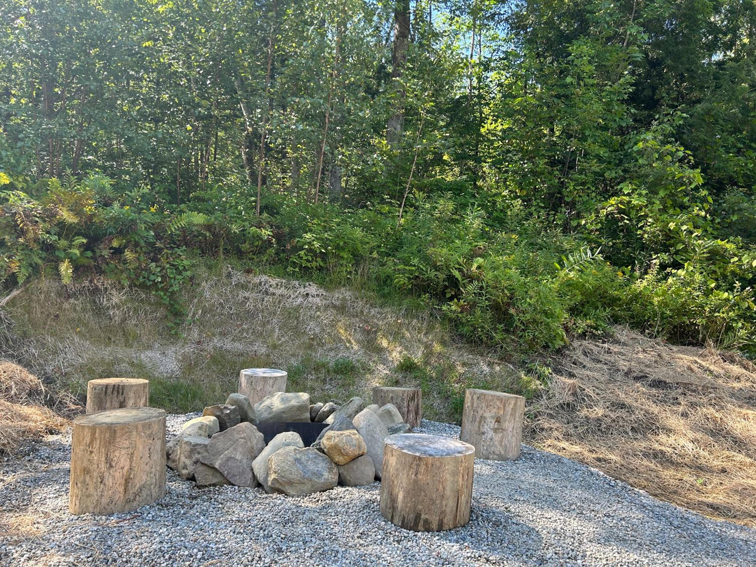 Moonlight Woods - Gardener's Log Cabin - Property Image 2