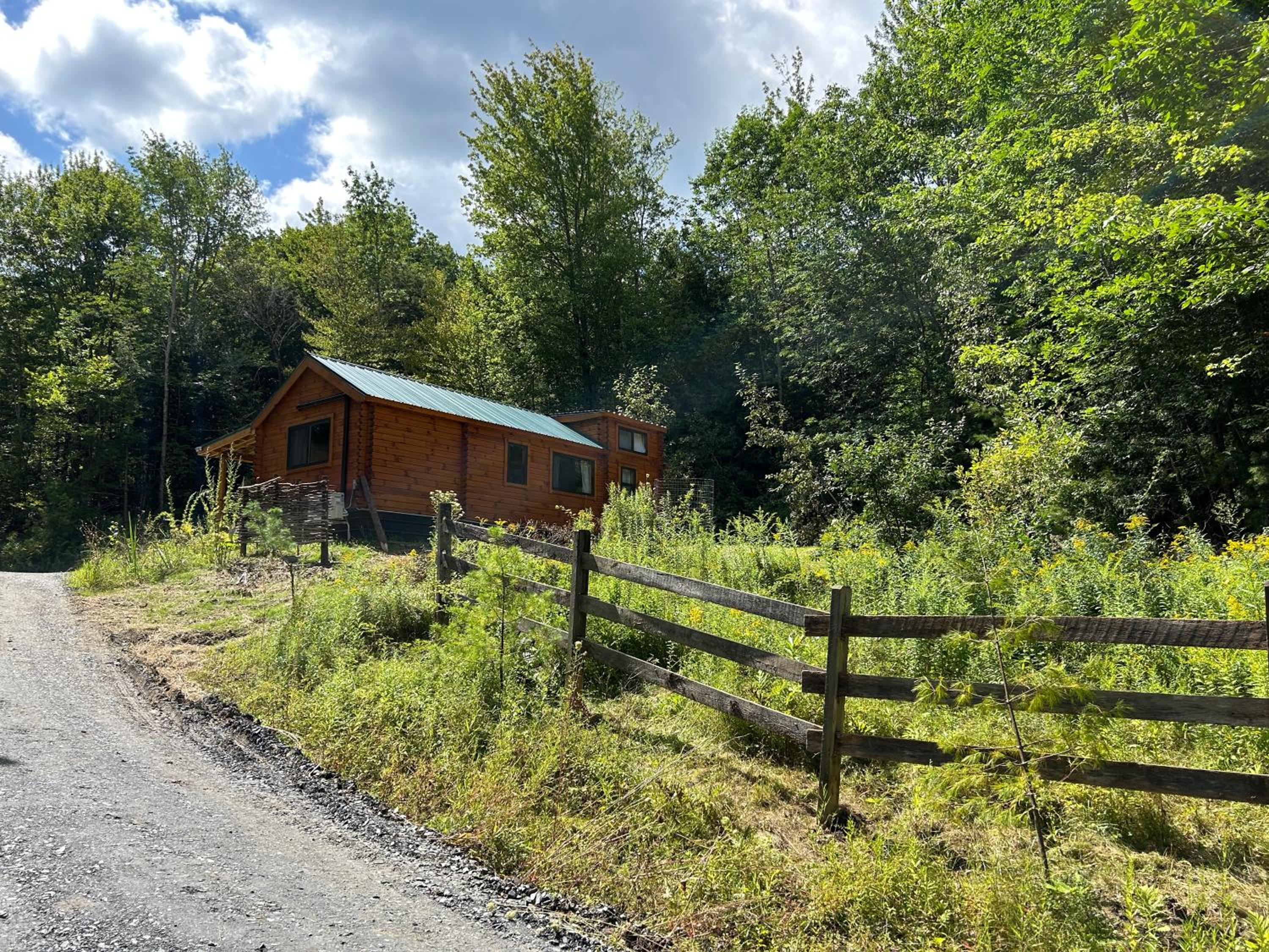 Moonlight Woods - Gardener's Log Cabin - Property Image 10