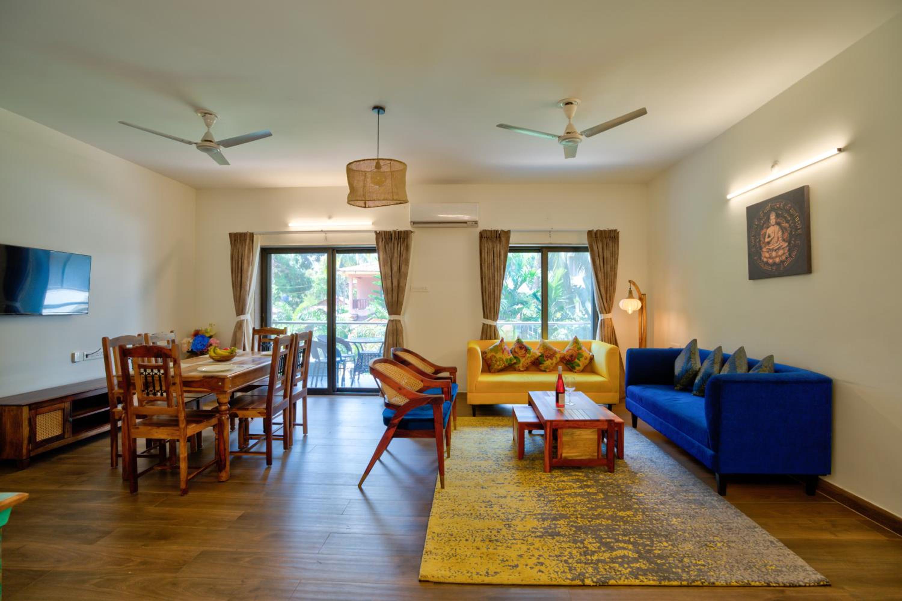 Lavish 2BHK Apartment with Swimming Pool in Candolim