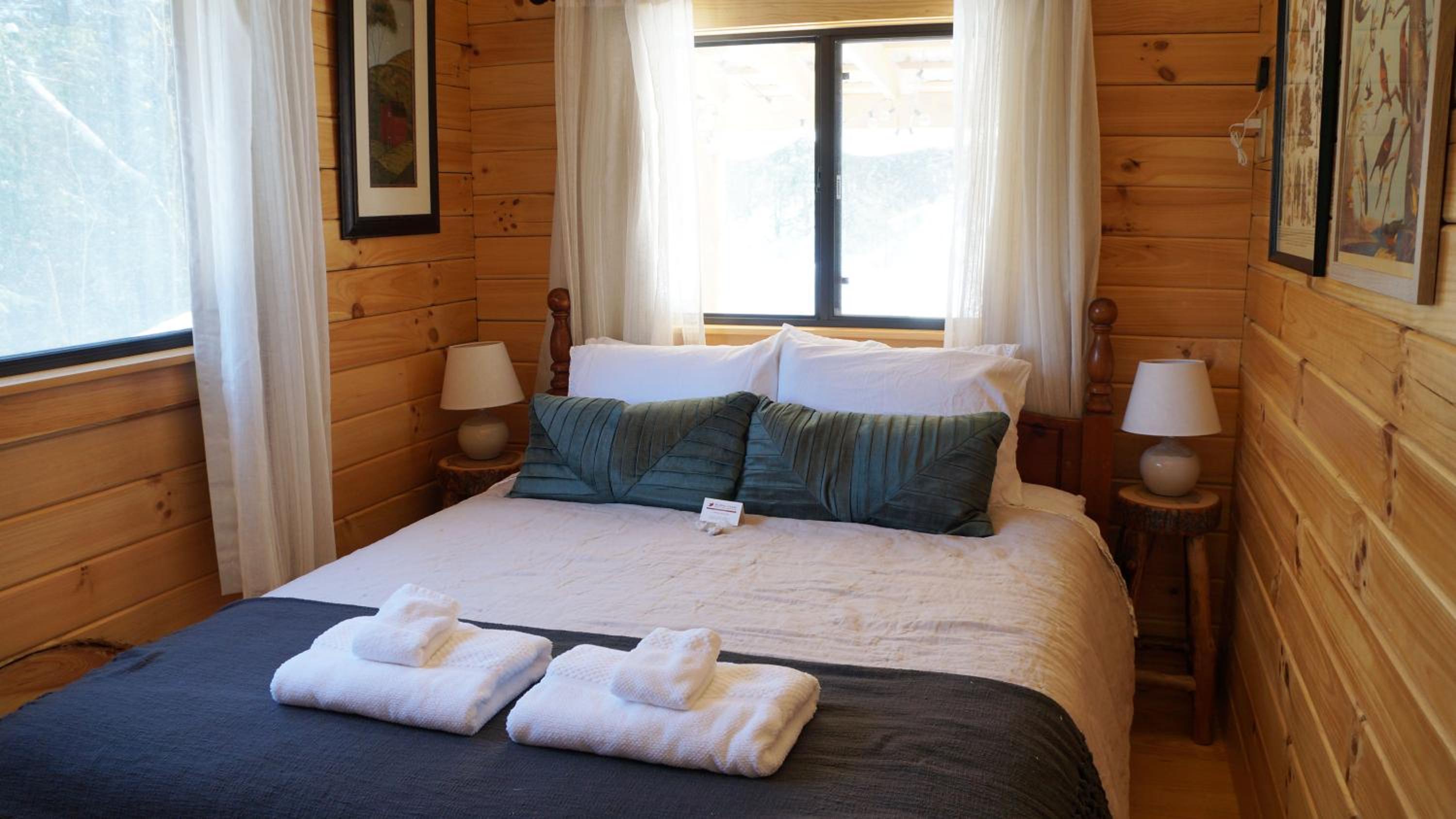 Moonlight Woods - Gardener's Log Cabin - Property Image 25