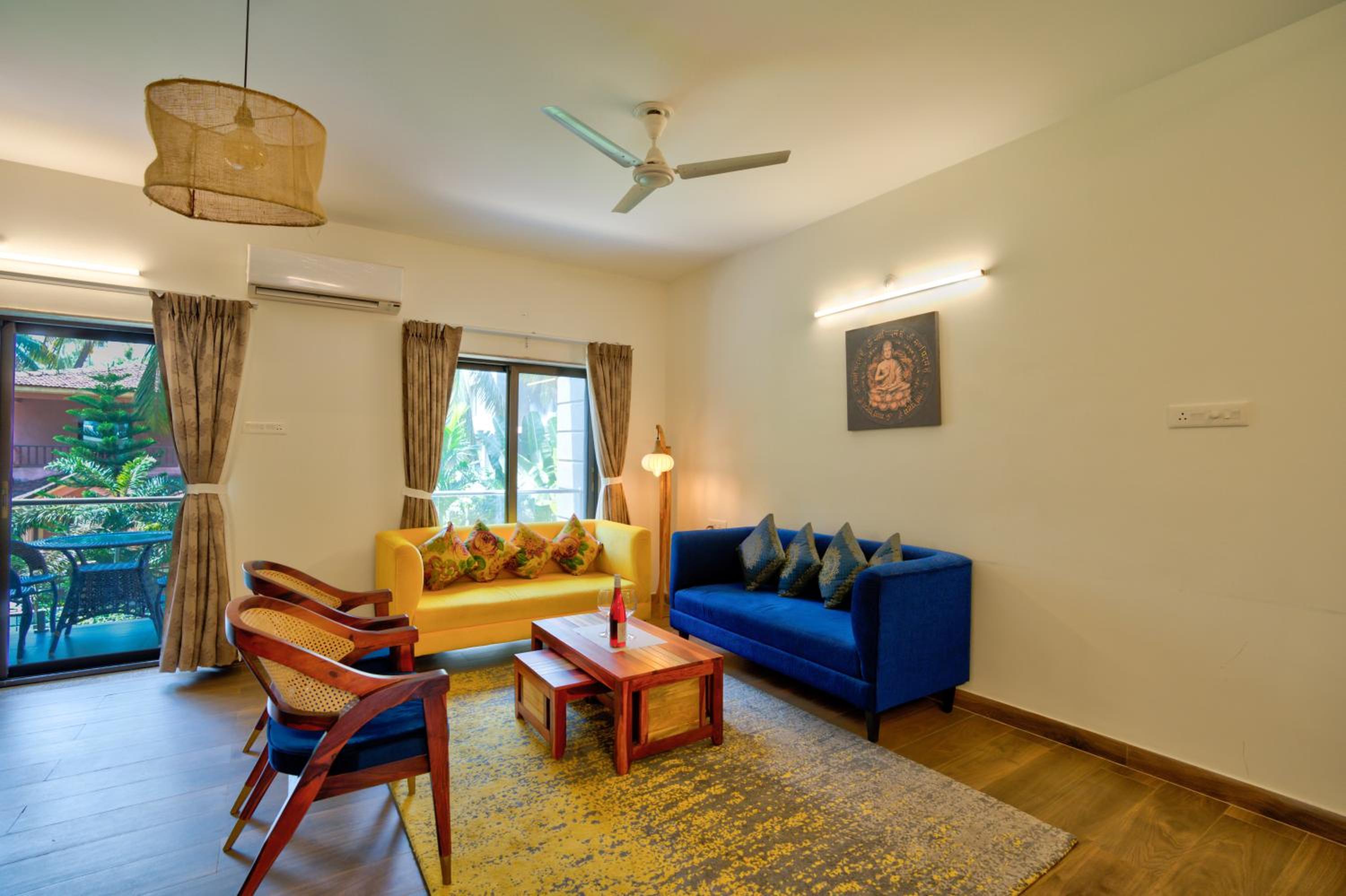 Lavish 2BHK Apartment with Swimming Pool in Candolim