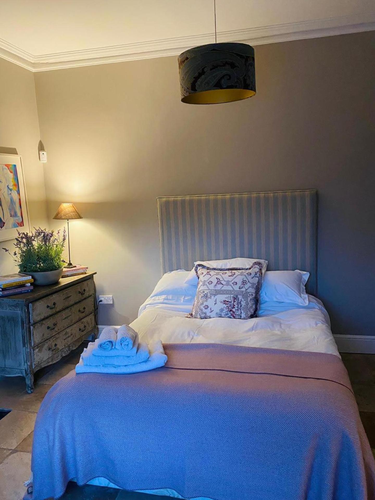 3 Bed House in Kildare Sleeps 9 with Parking view 5