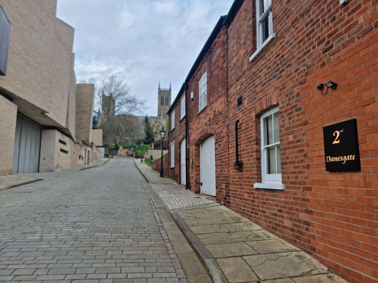 2 DANESGATE view 3