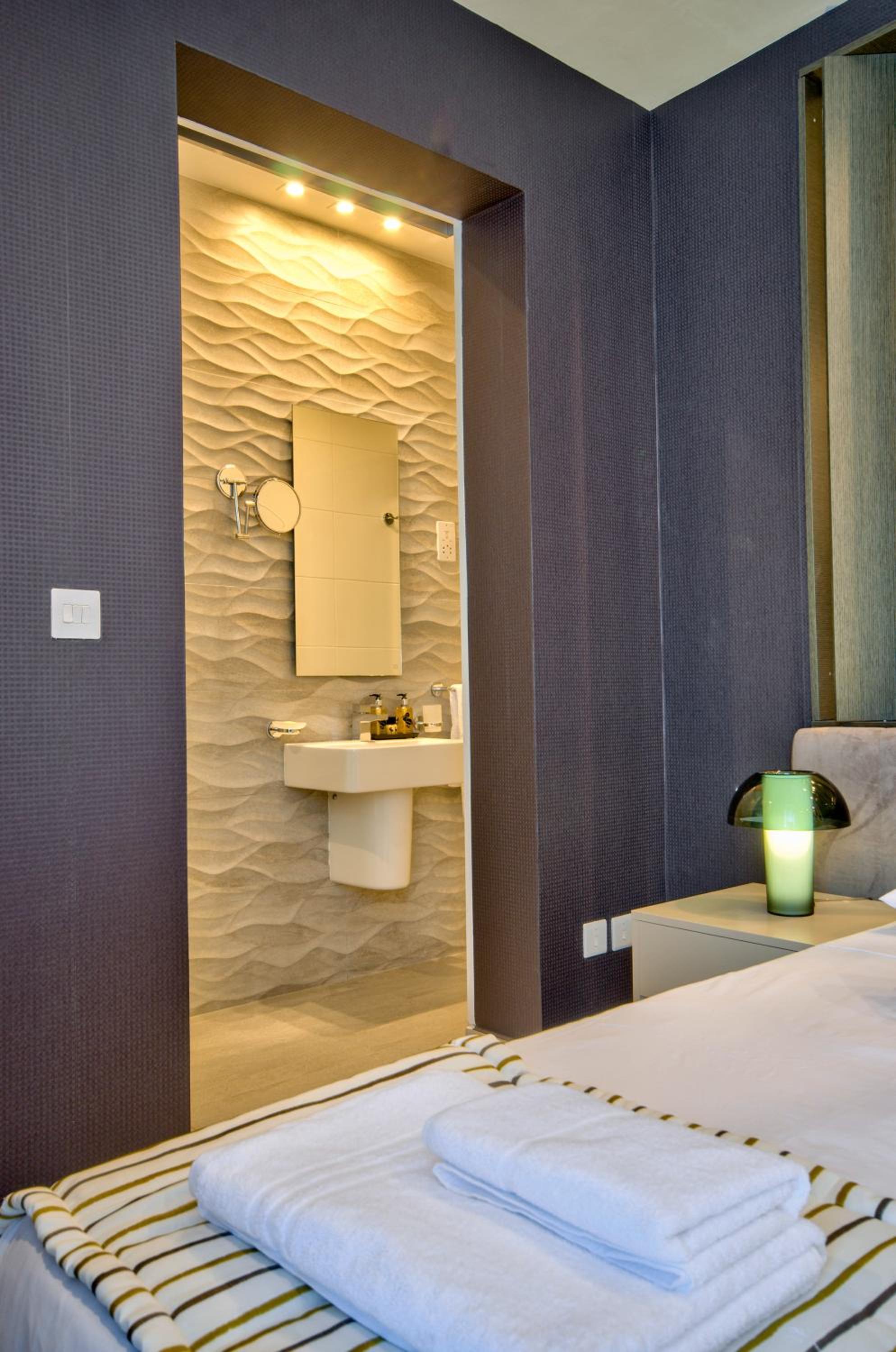 Jules Suites photo 4