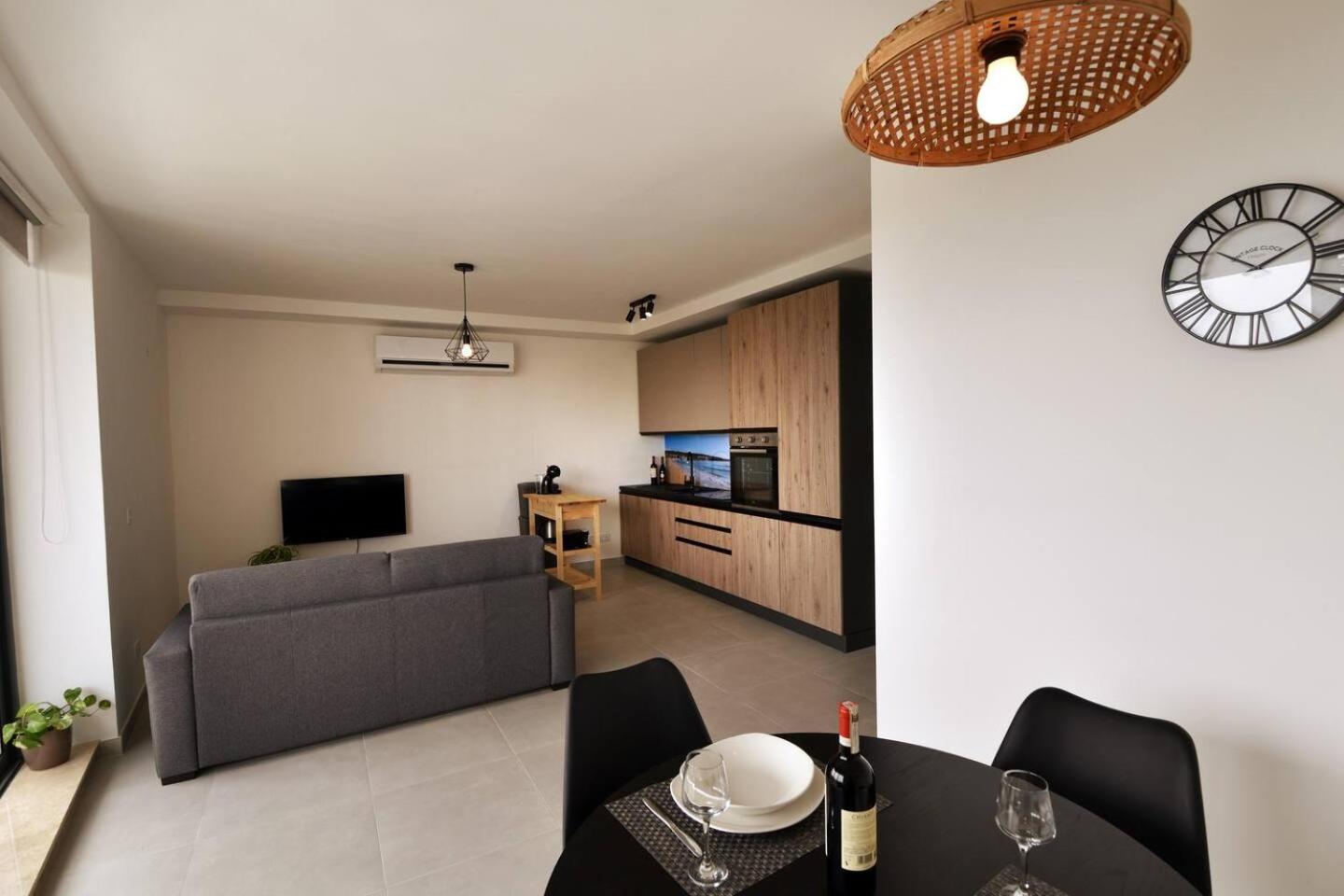 Townsend flat 5 with views Mellieha! by Homely view 2