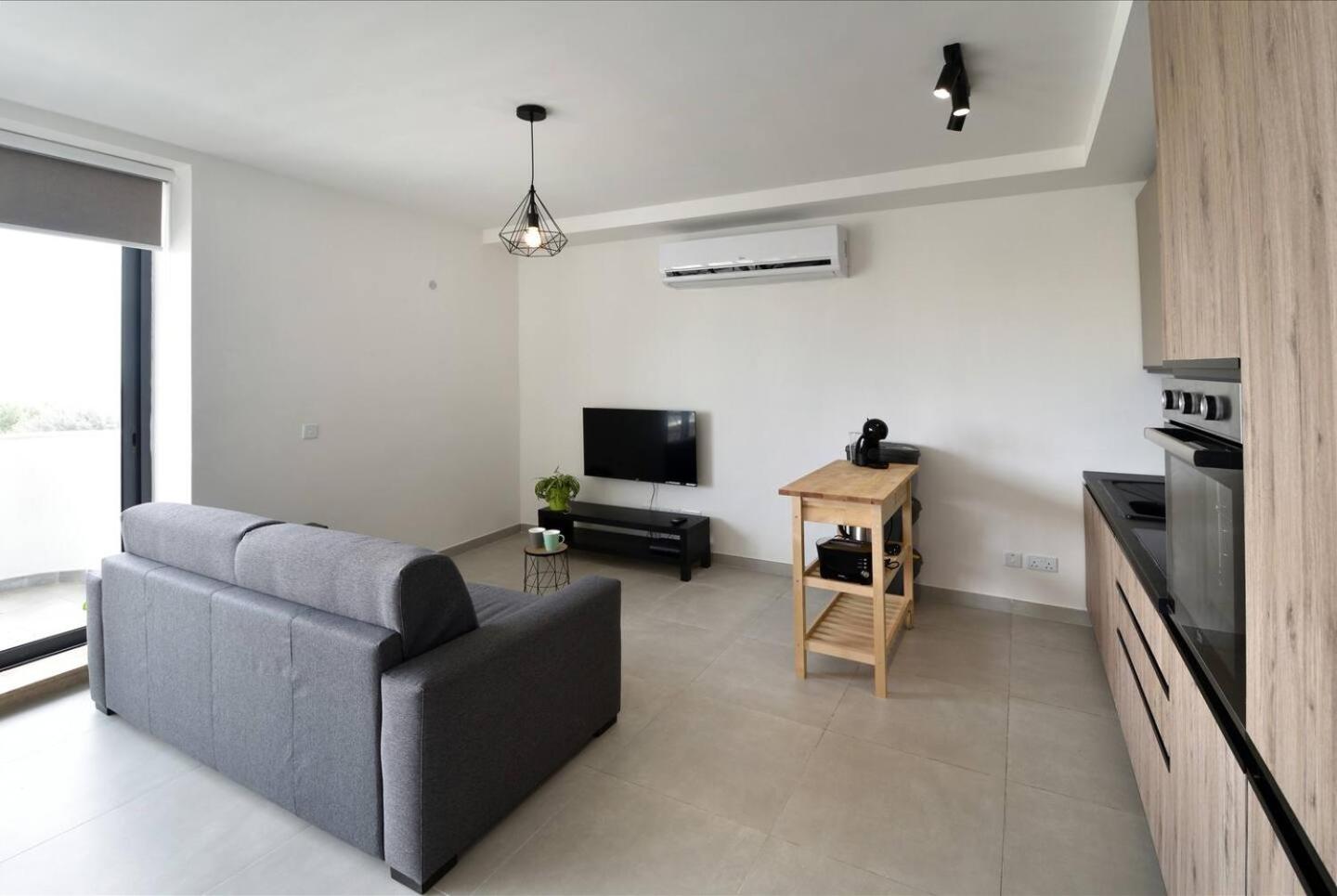 Townsend flat 5 with views Mellieha! by Homely view 4