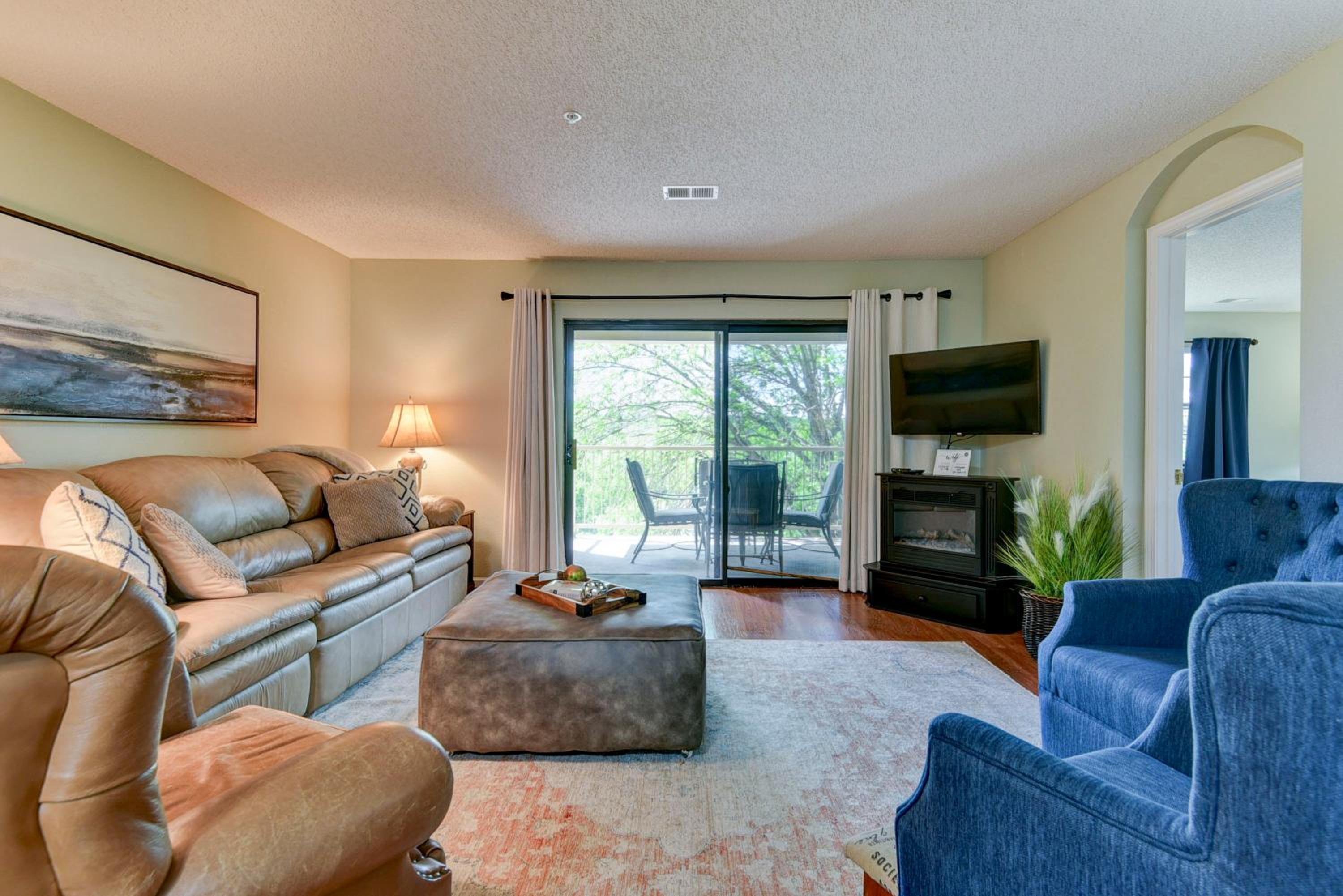 Beautiful Condos at Thousand Hills-Heart of Branson-Spacious and Affordable view 4
