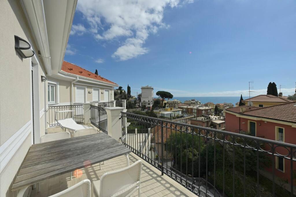 luxury apartament con garage vista mare alassio per 6 persone view 5