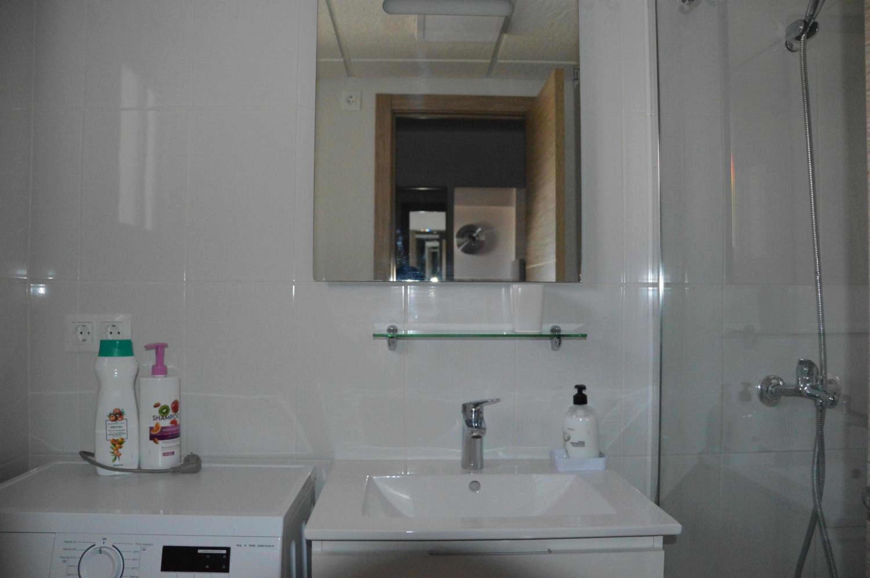 Karola 3C apt with pool view 4