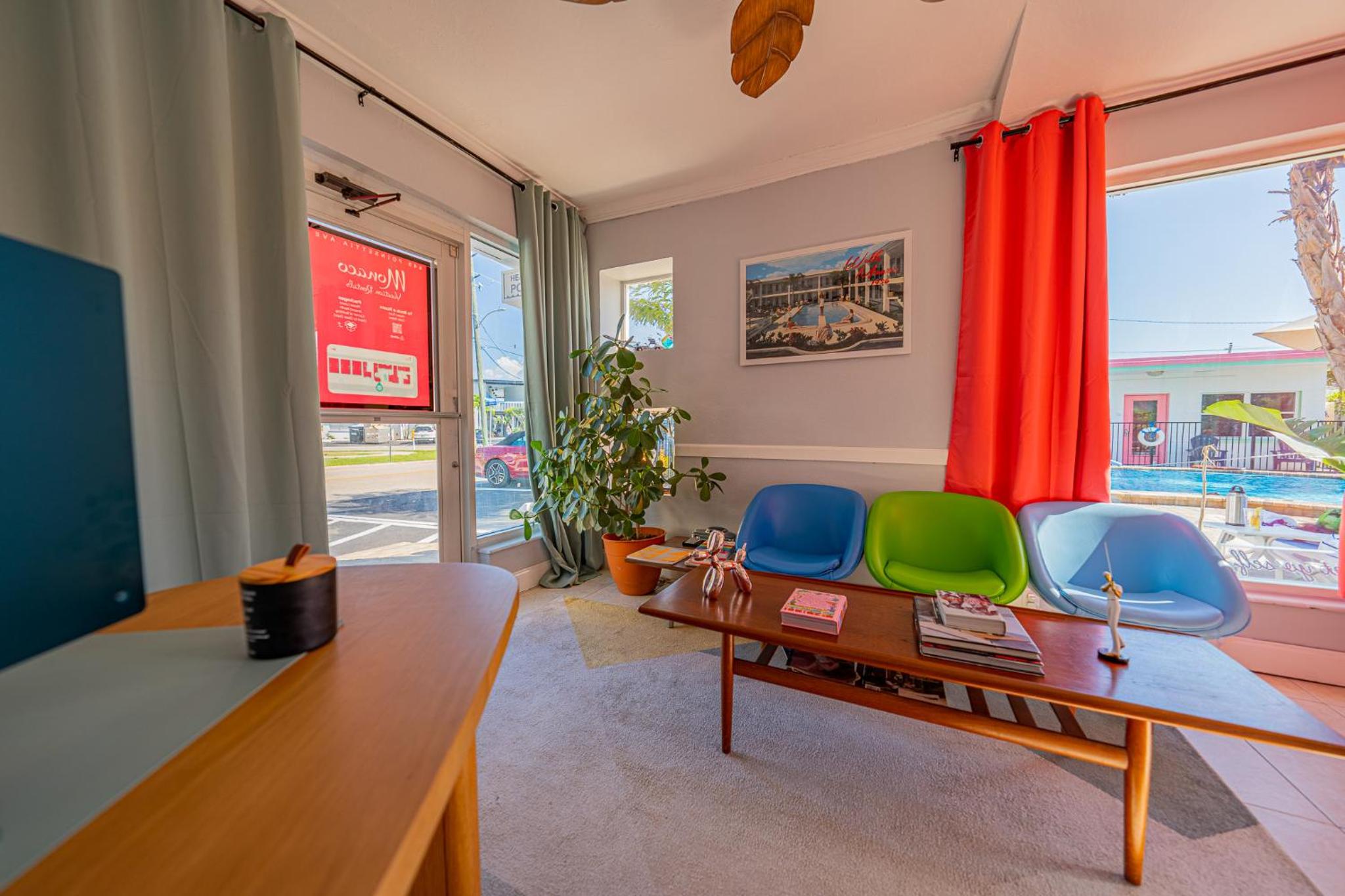 lounge