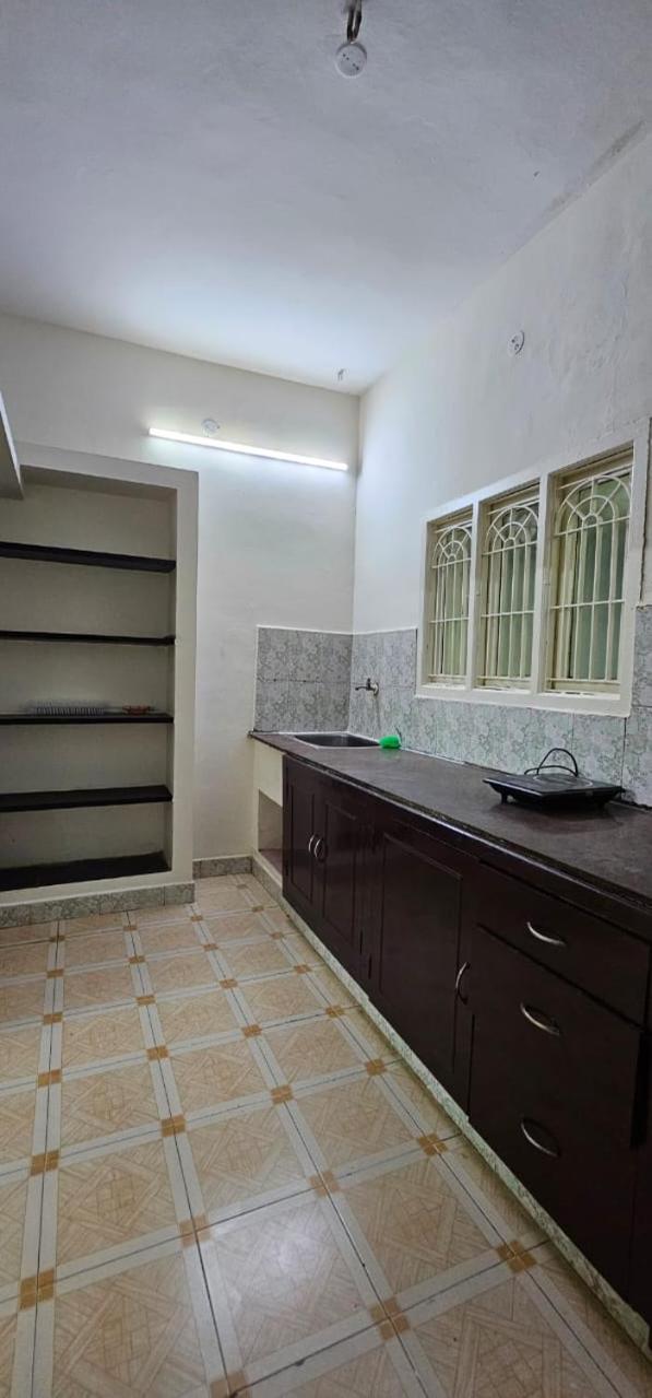 HOMESTAY - AC 3 BHK NEAR AlRPORT view 2