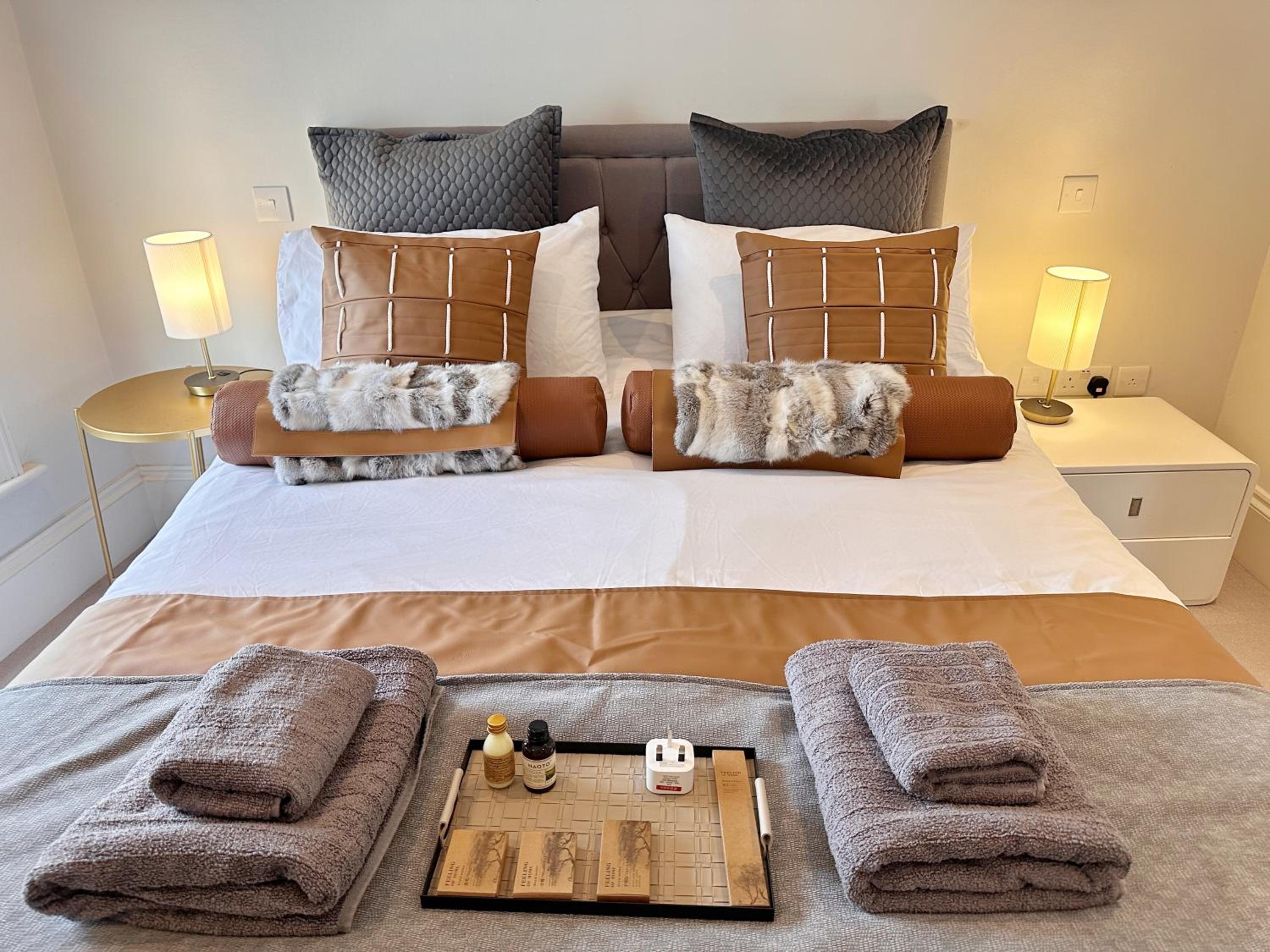 Spacious and cosy 3BRs 5F House in Heart of London