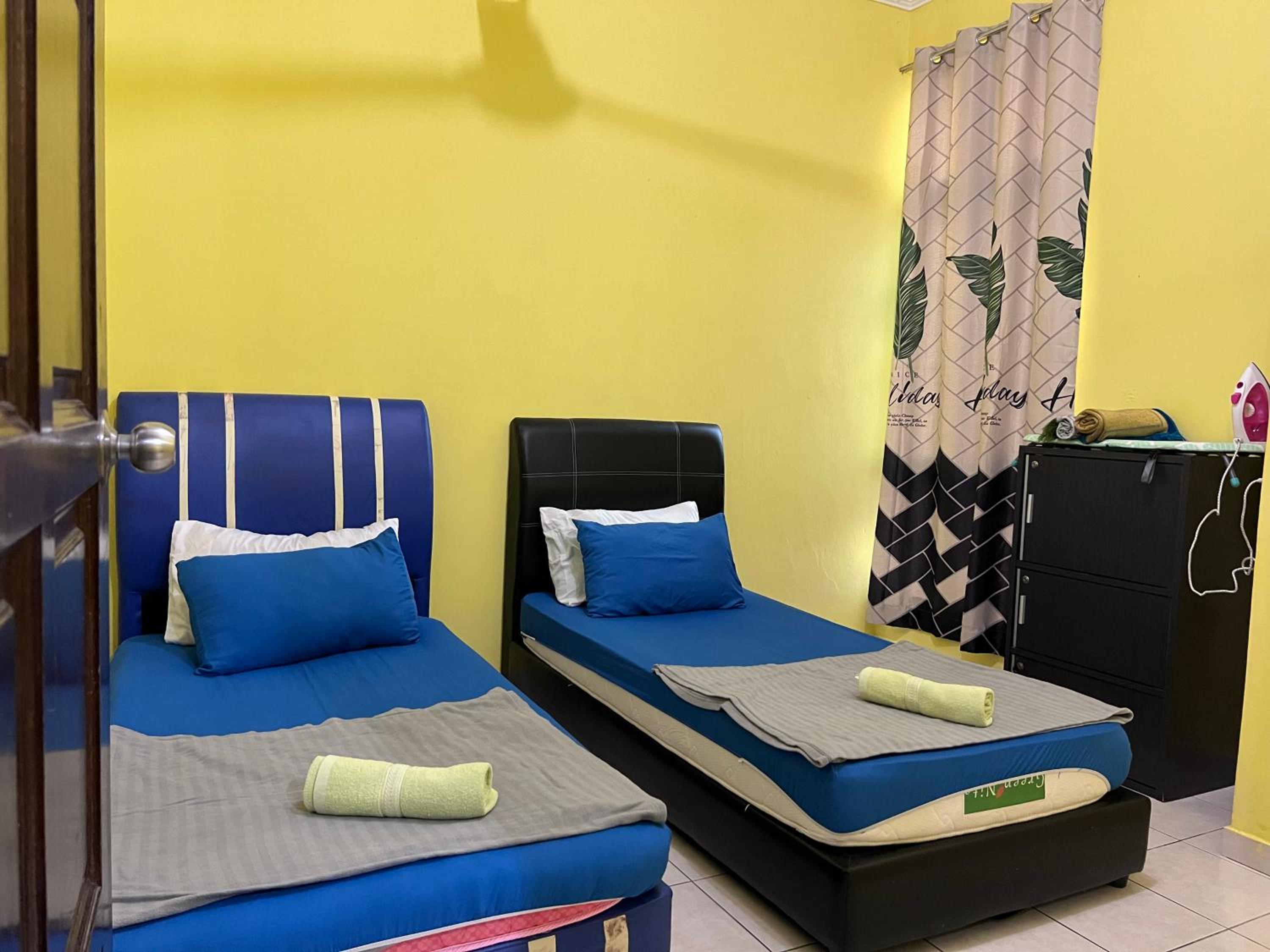 Labuan homestay Cemara dVilla