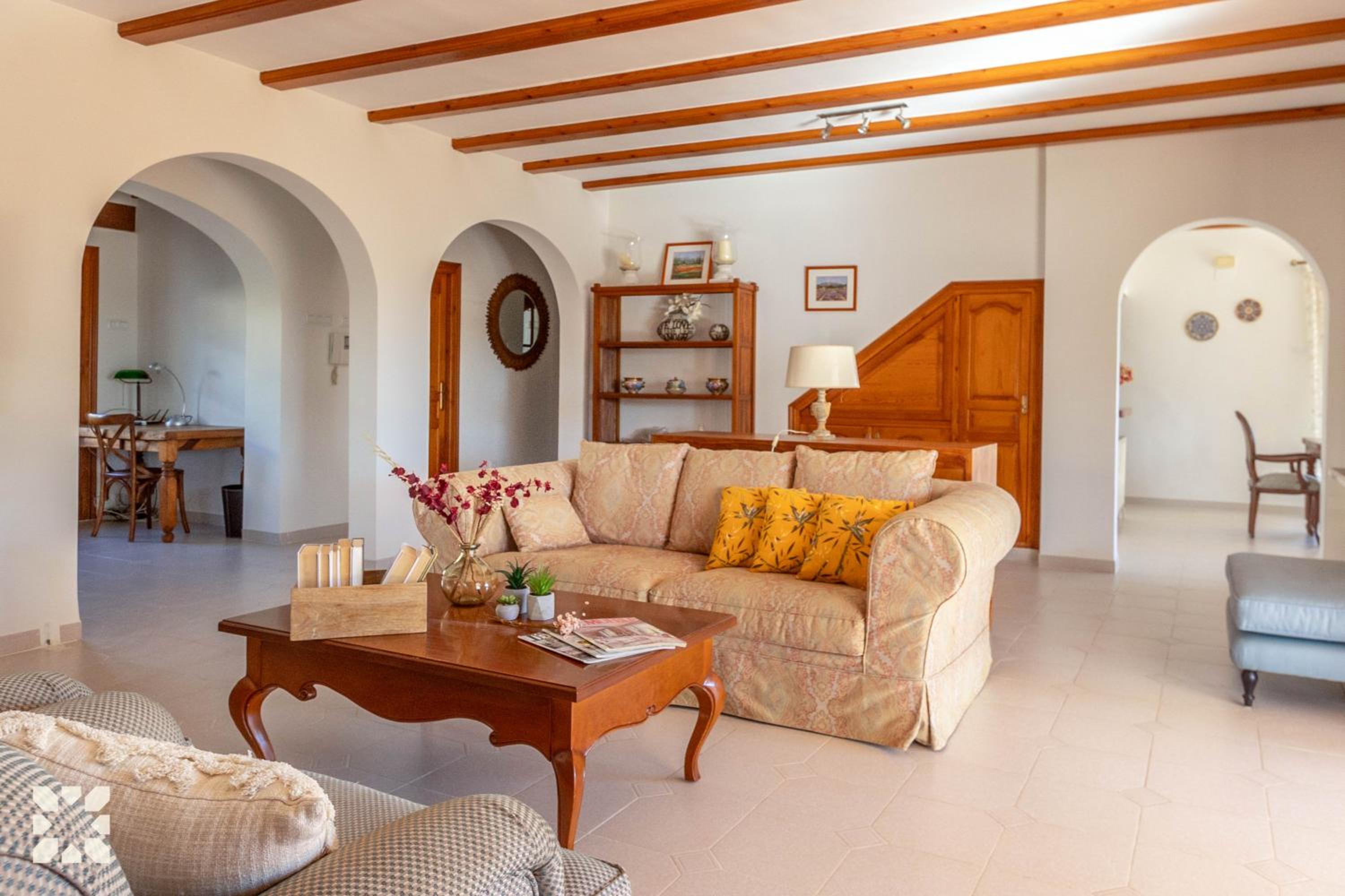 Villa Alosa by Abahana Villas