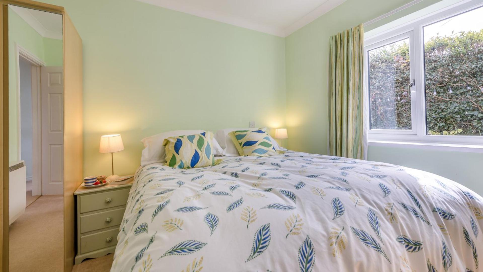 2 Bed in Bishopston oc-h28996