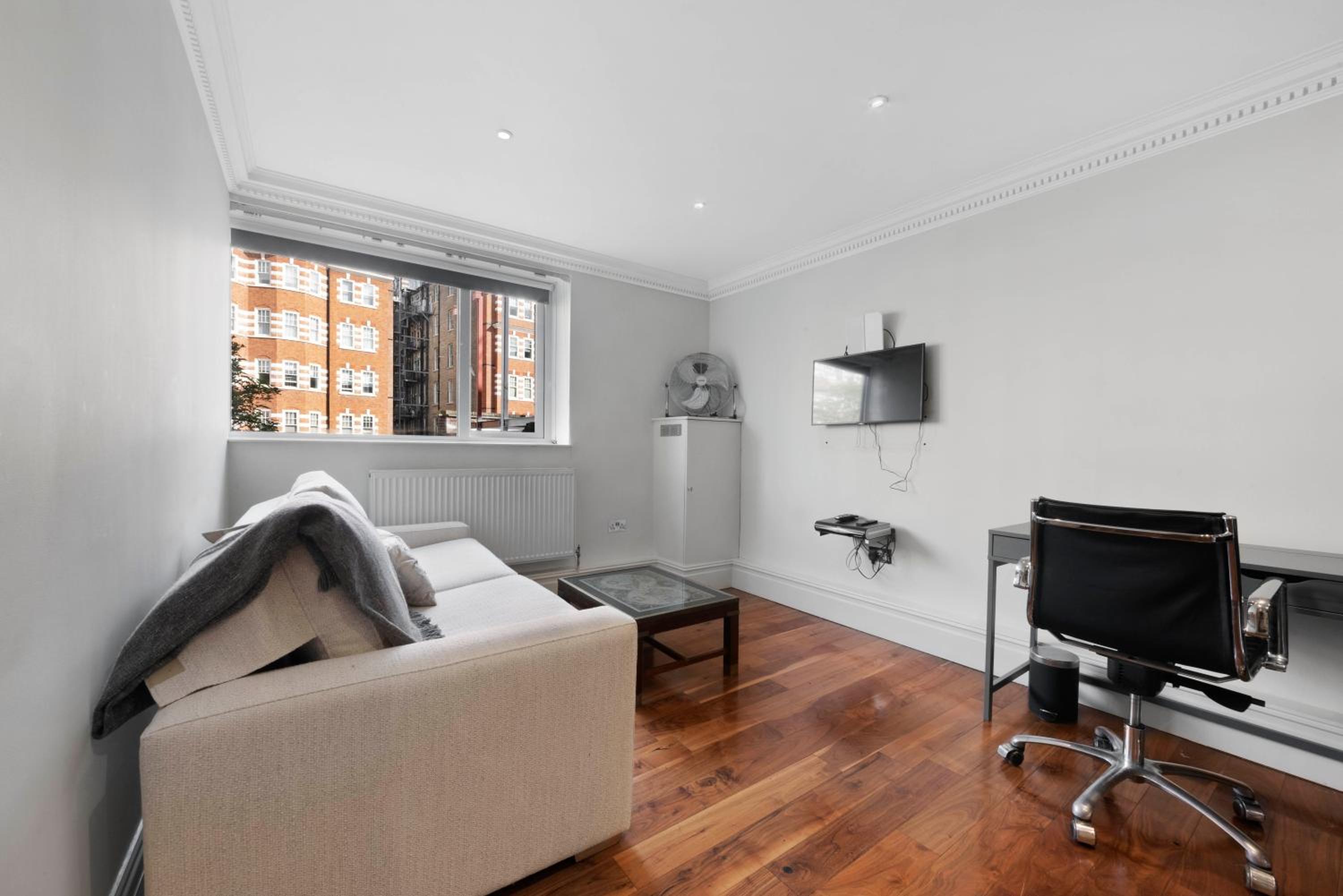DeLux 1 bd Apt Regents Park NW8