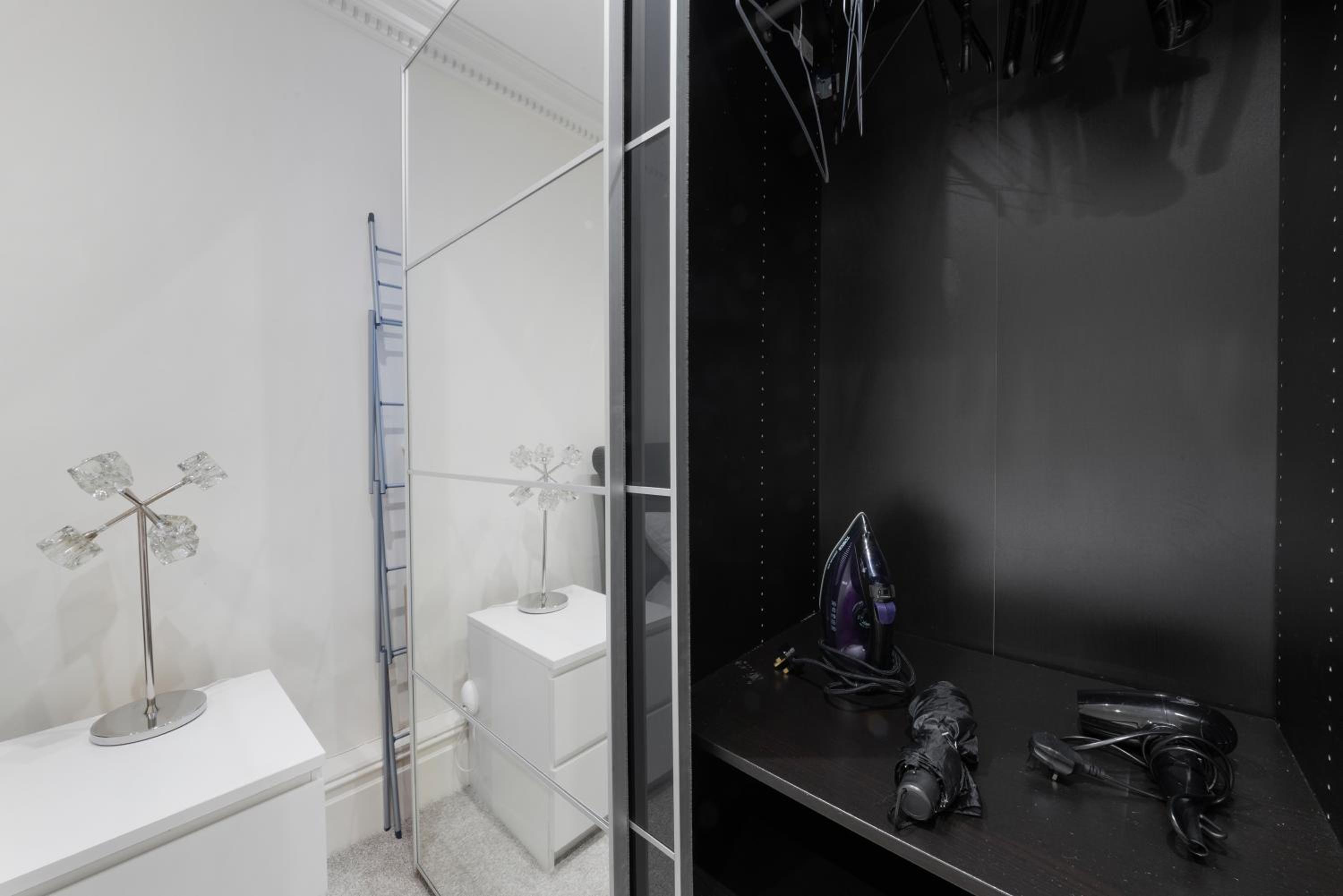 DeLux 1 bd Apt Regents Park NW8
