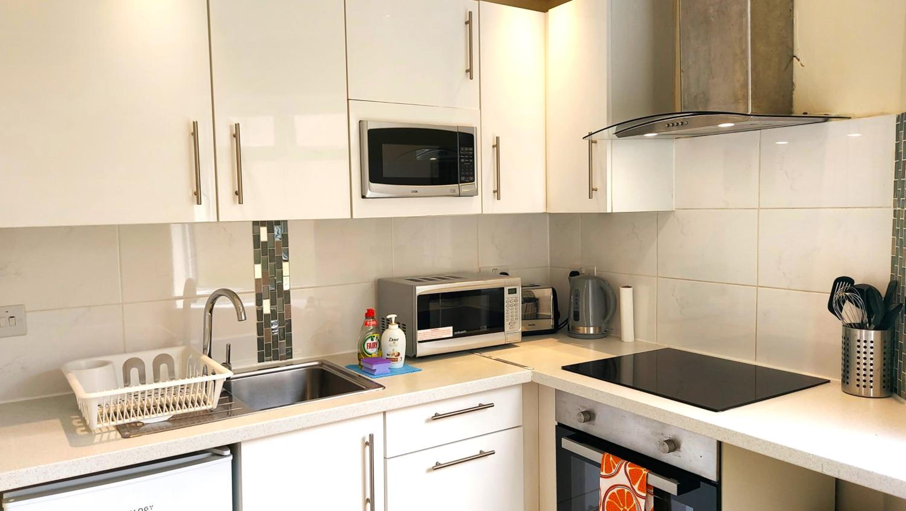 Fine Studio Flat - Shepherds Bush-Notting Hill
