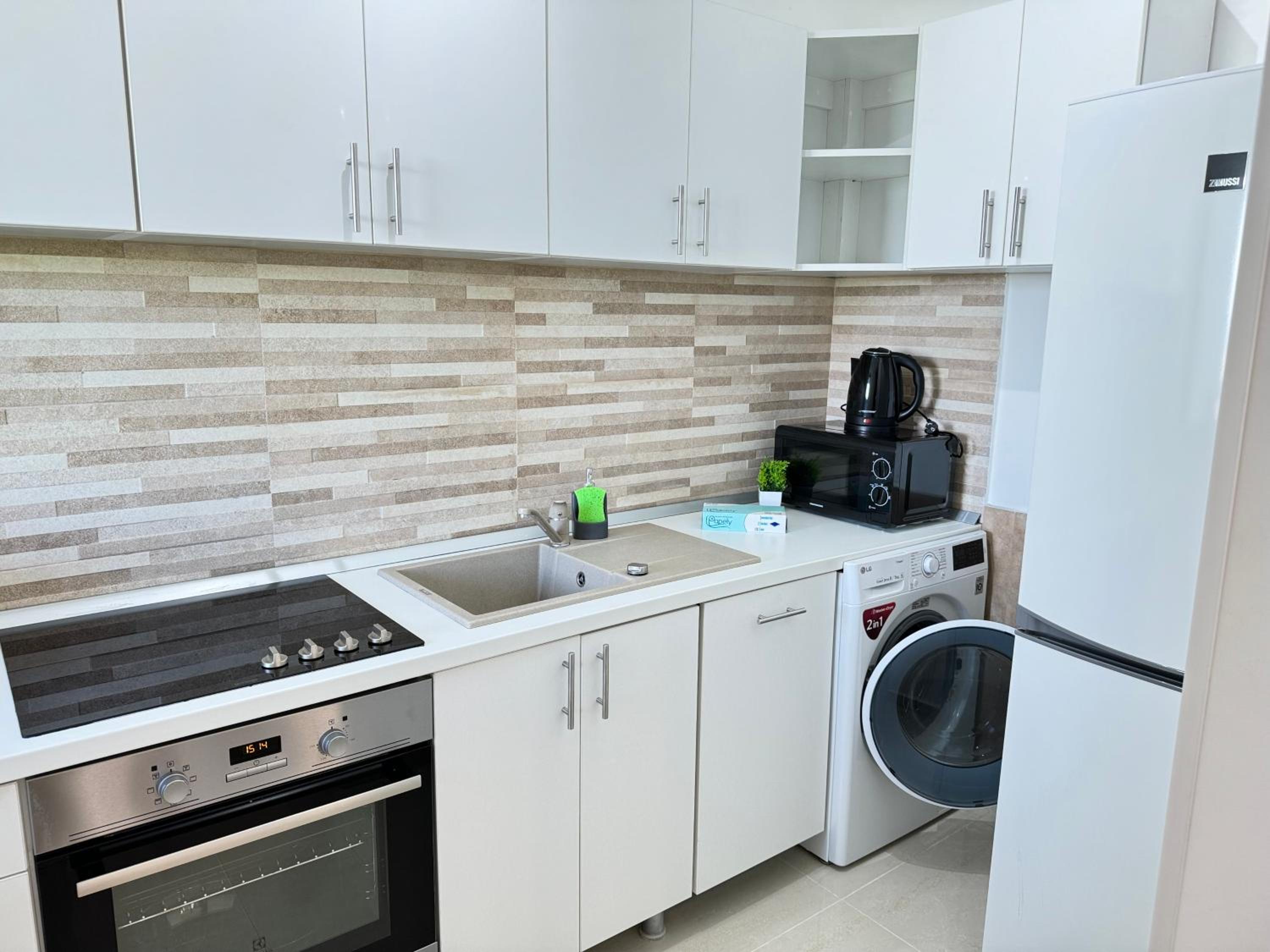 NOAHospitality Sunrise Apartment