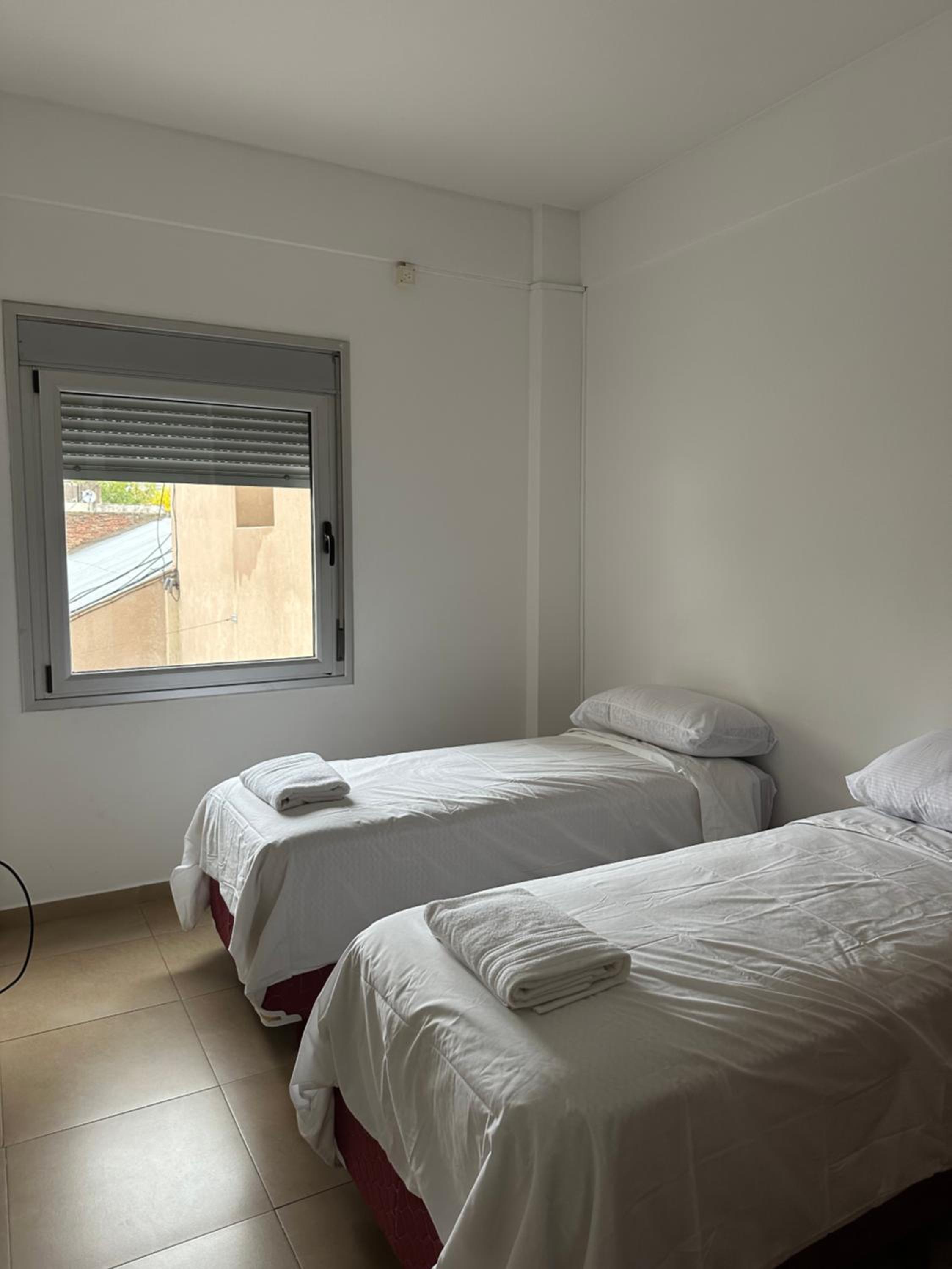 Departamento en Sarmiento y Av.Alem