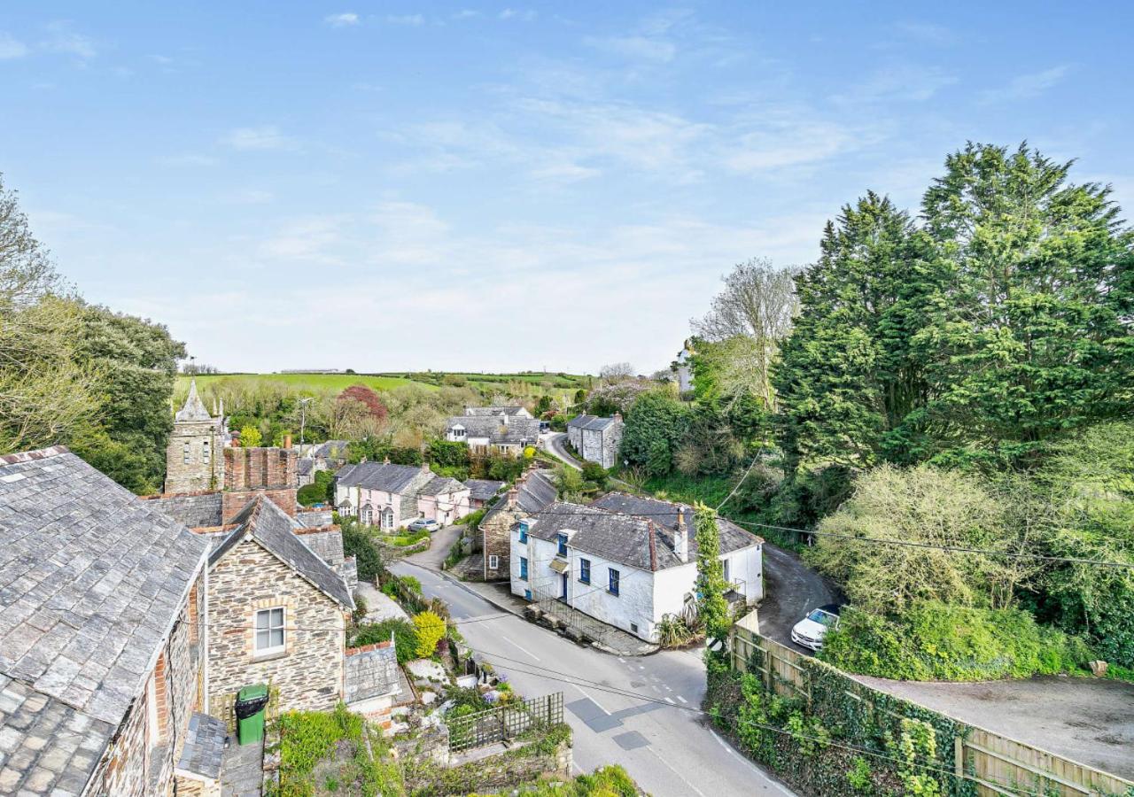 5 Bed in Little Petherick oc-melynw view 2