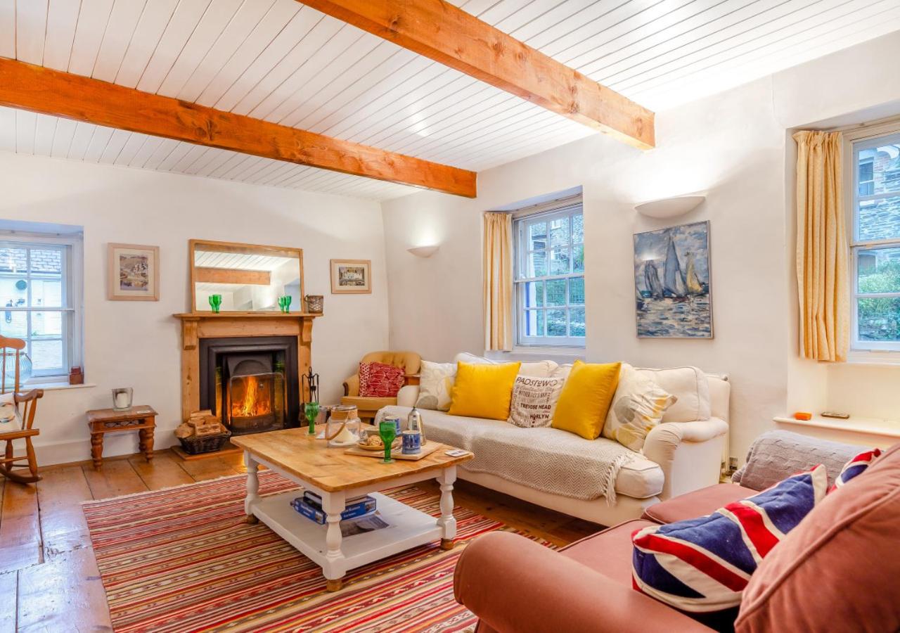 5 Bed in Little Petherick oc-melynw view 4