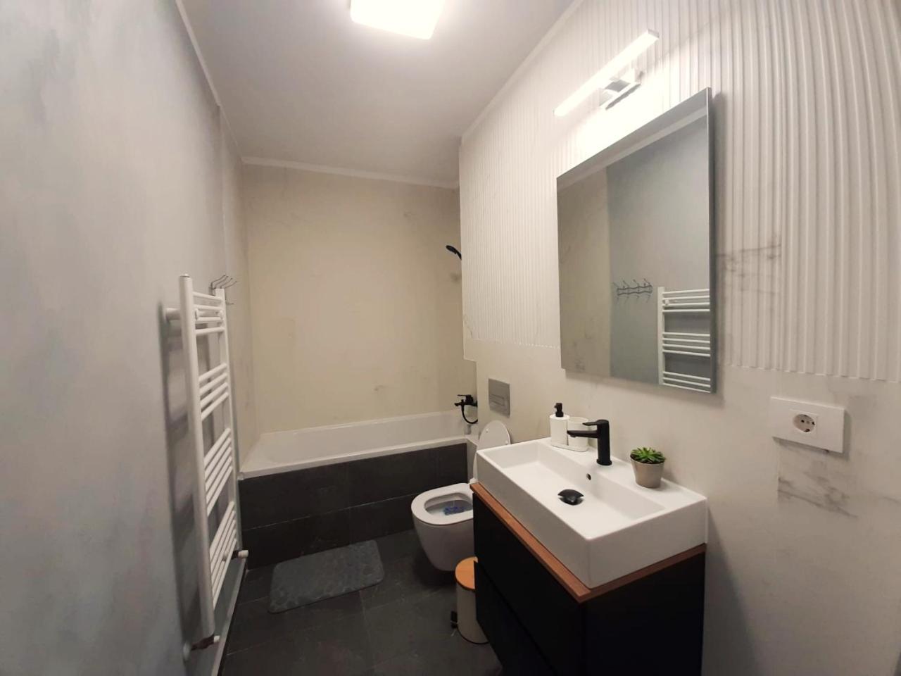 Arena Apartment