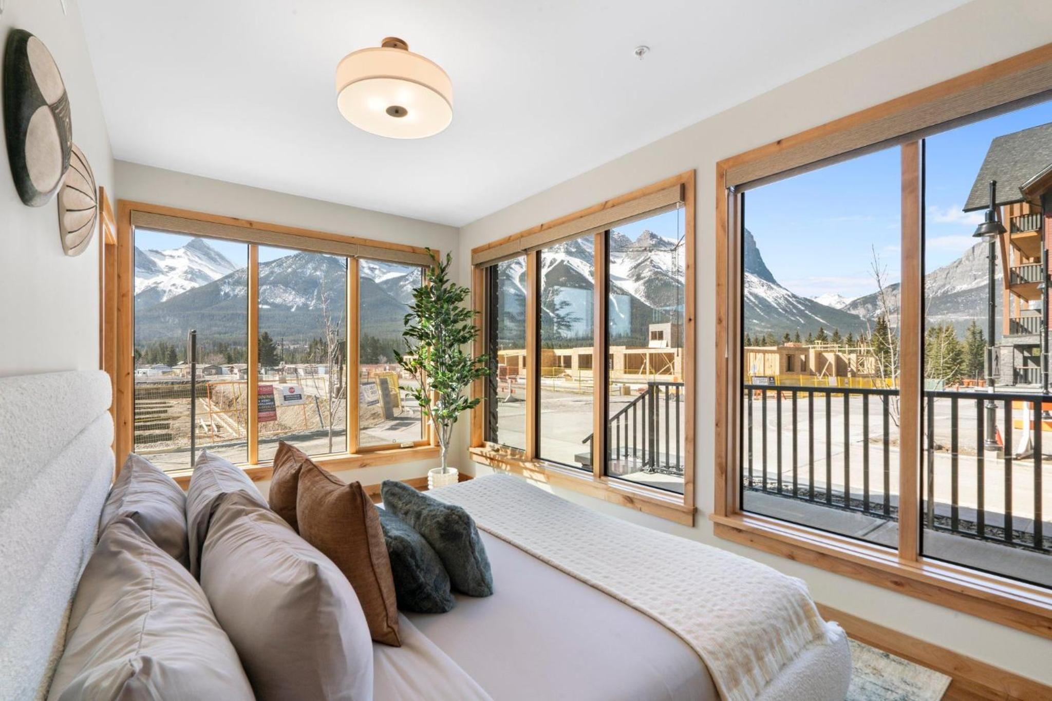 Hotel Newly-Built Condo by Canadian Rockies Vacation Rentals - Image 1