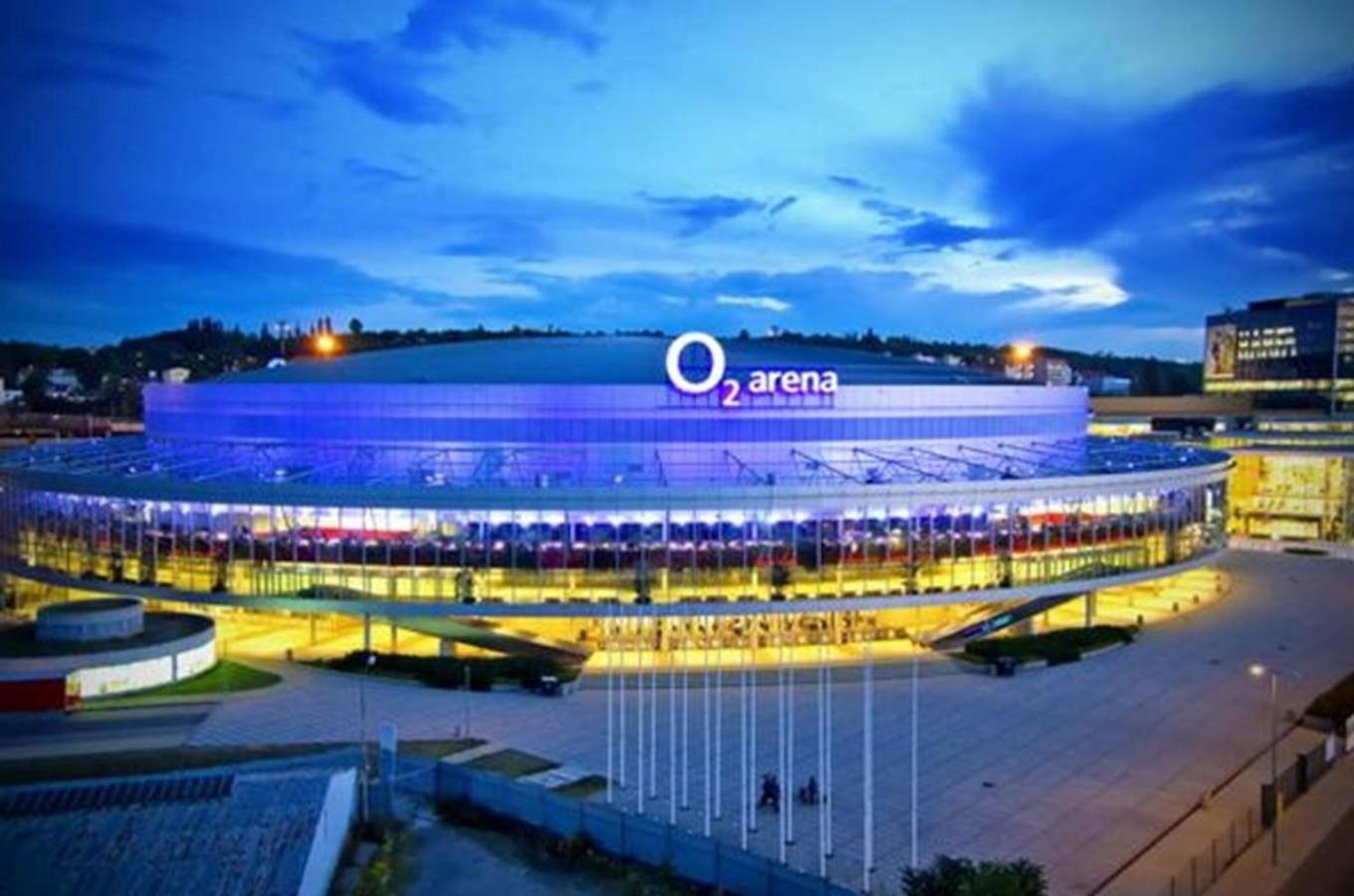 Apartmán u METRA, 4 hosté, parking free, blízko O2 arena