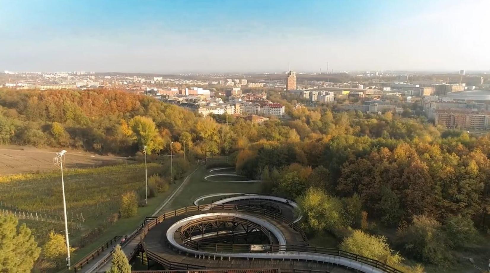 Apartmán u METRA, 4 hosté, parking free, blízko O2 arena