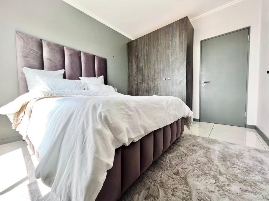 Cozy 2 bedroom apartment Sandton