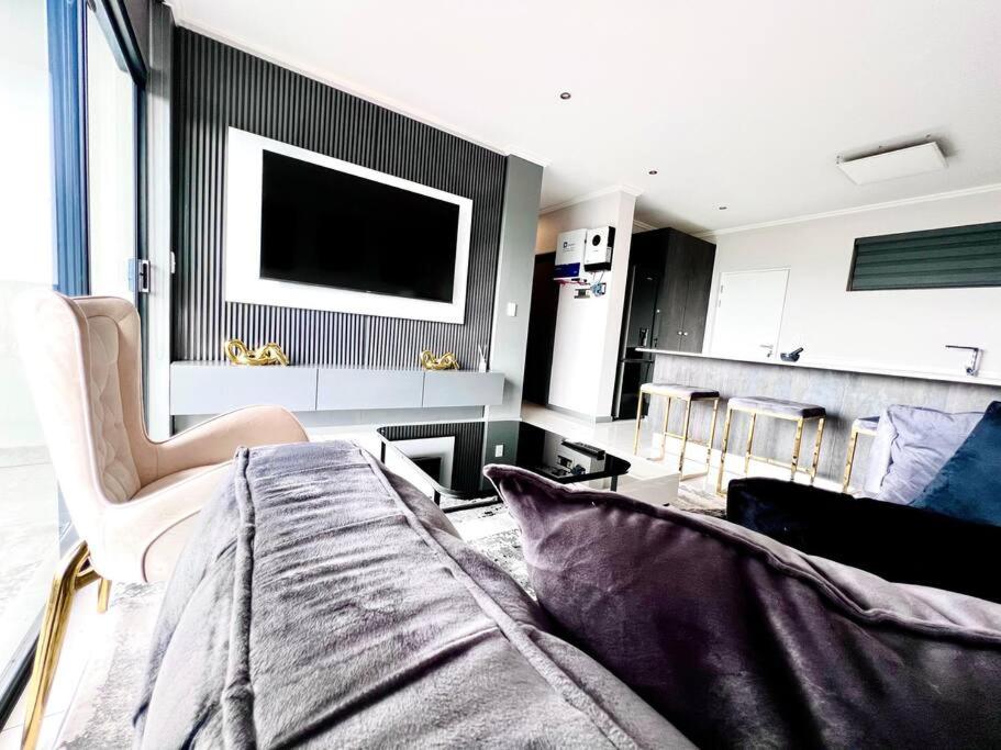 Cozy 2 bedroom apartment Sandton