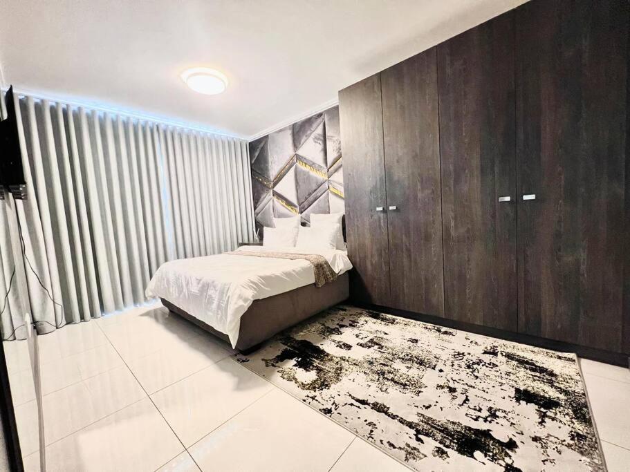 Cozy 2 bedroom apartment Sandton