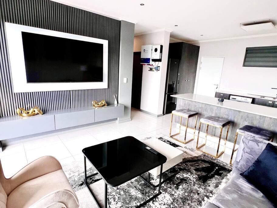 Cozy 2 bedroom apartment Sandton